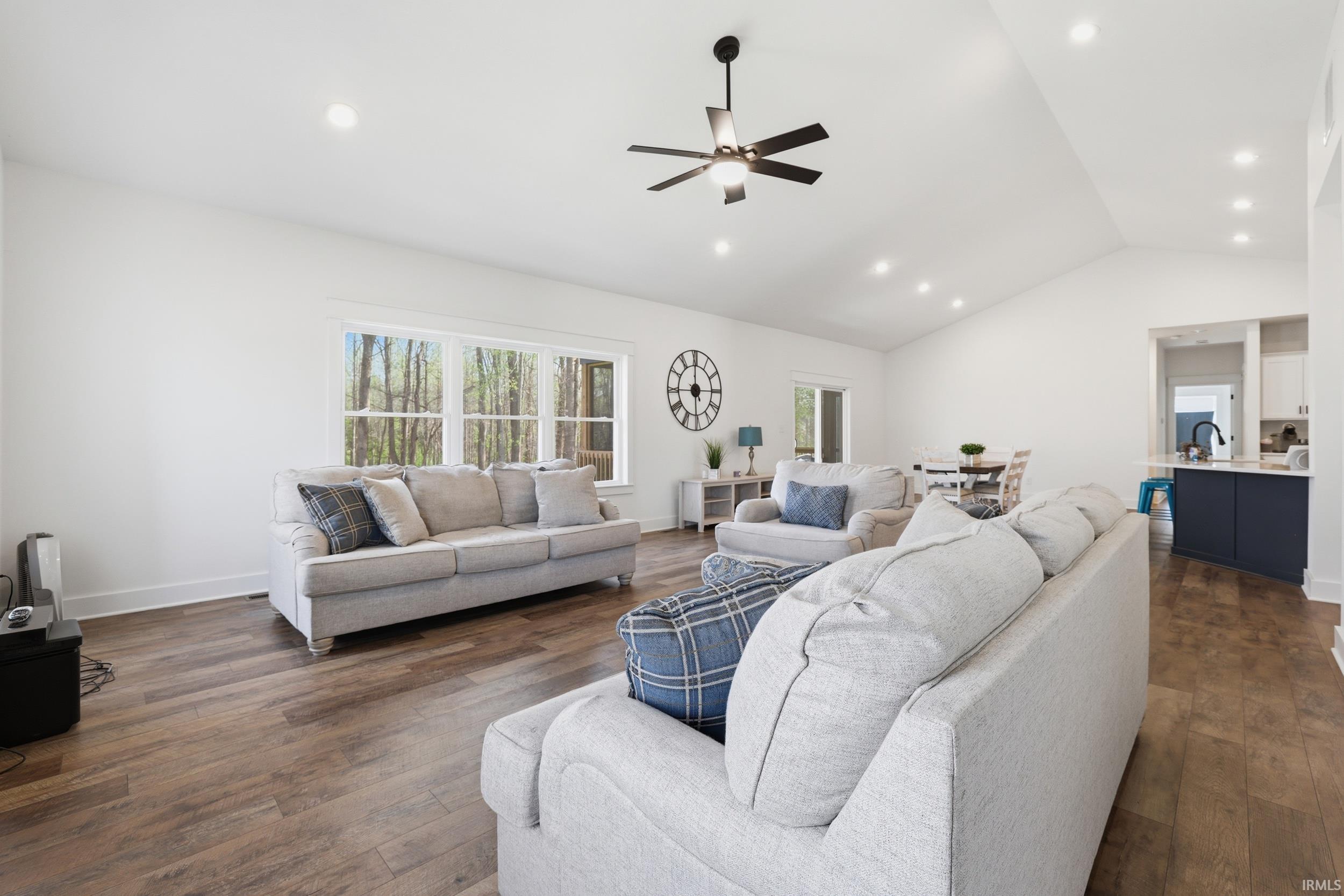 953 S Lantern Lane