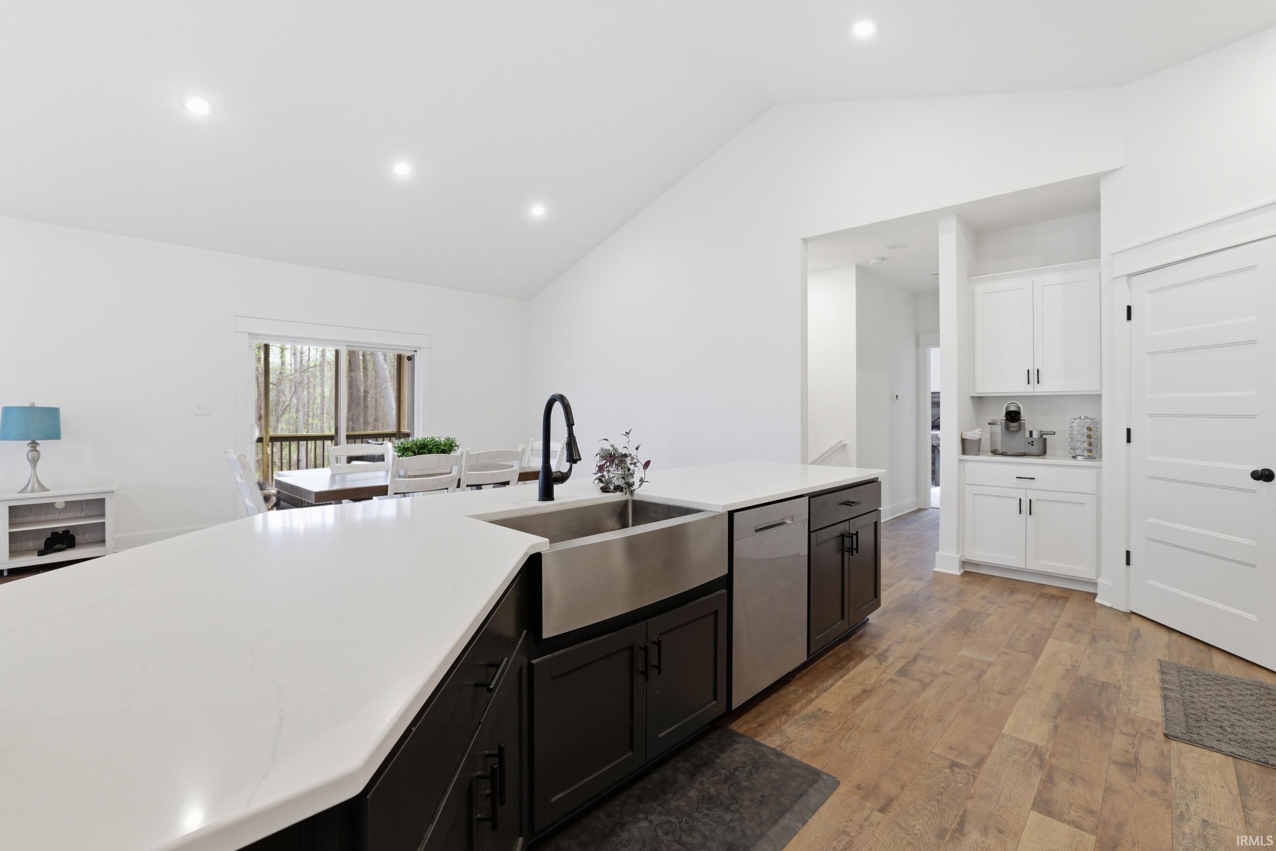 953 S Lantern Lane