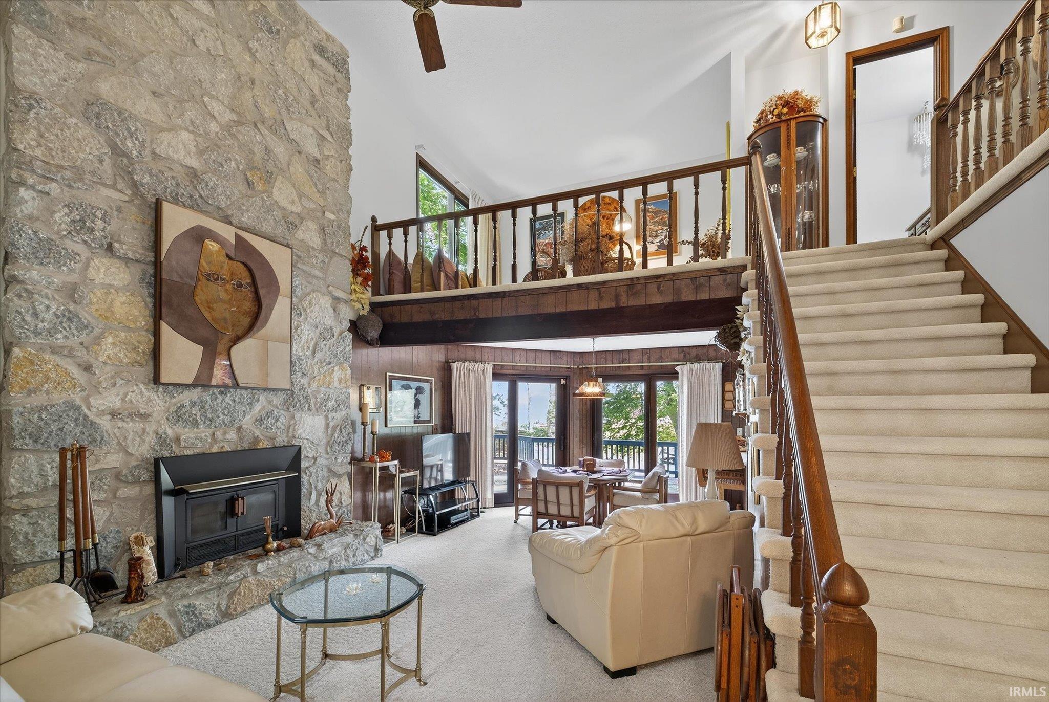 8002 Lakeview Drive