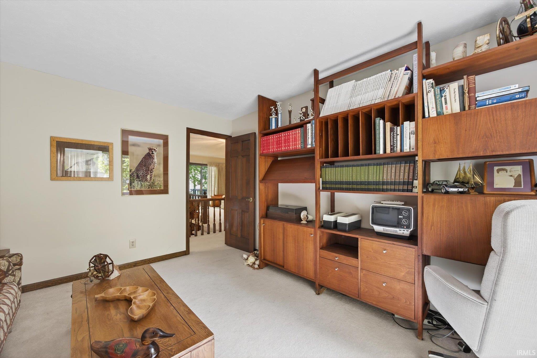 8002 Lakeview Drive