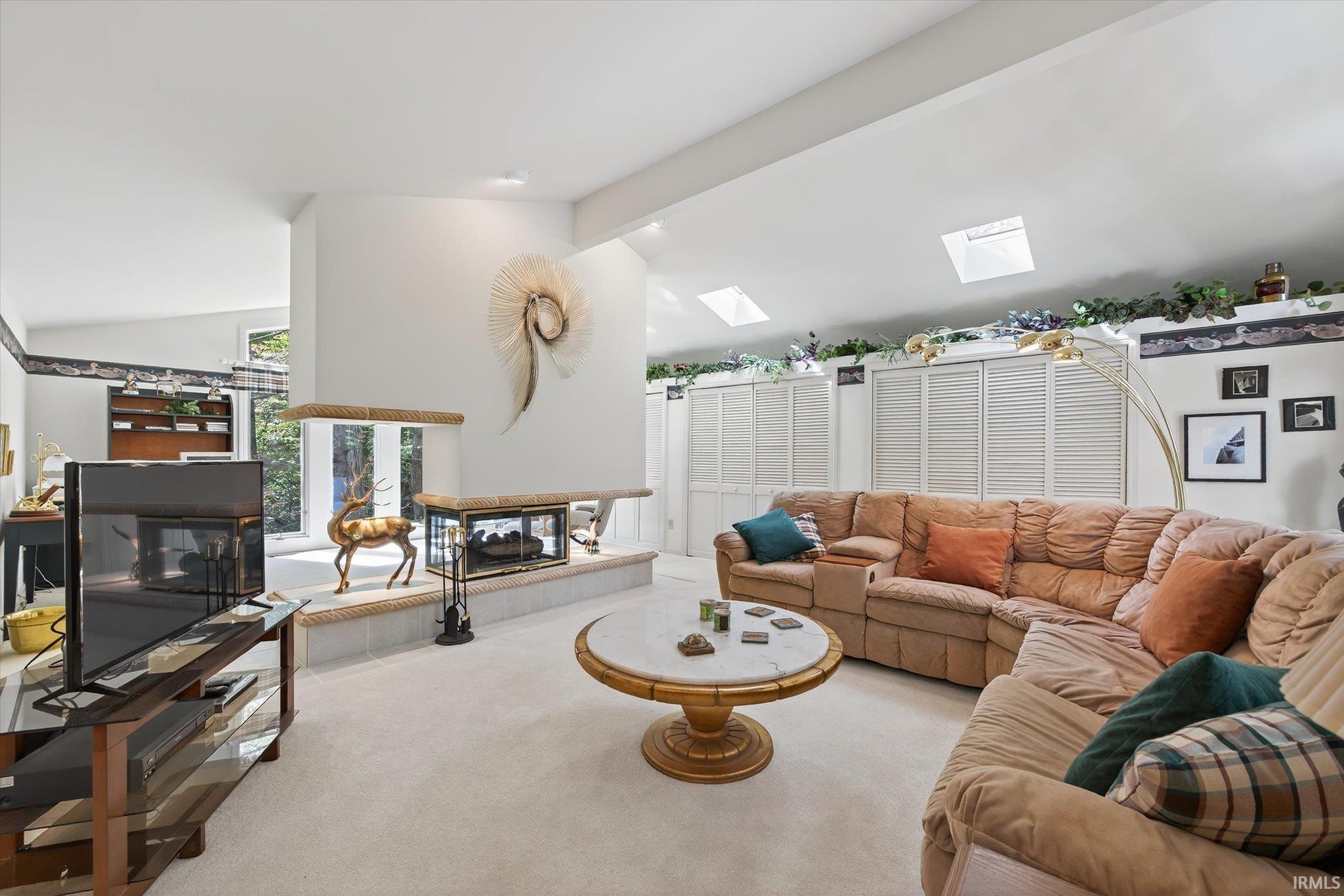 8002 Lakeview Drive