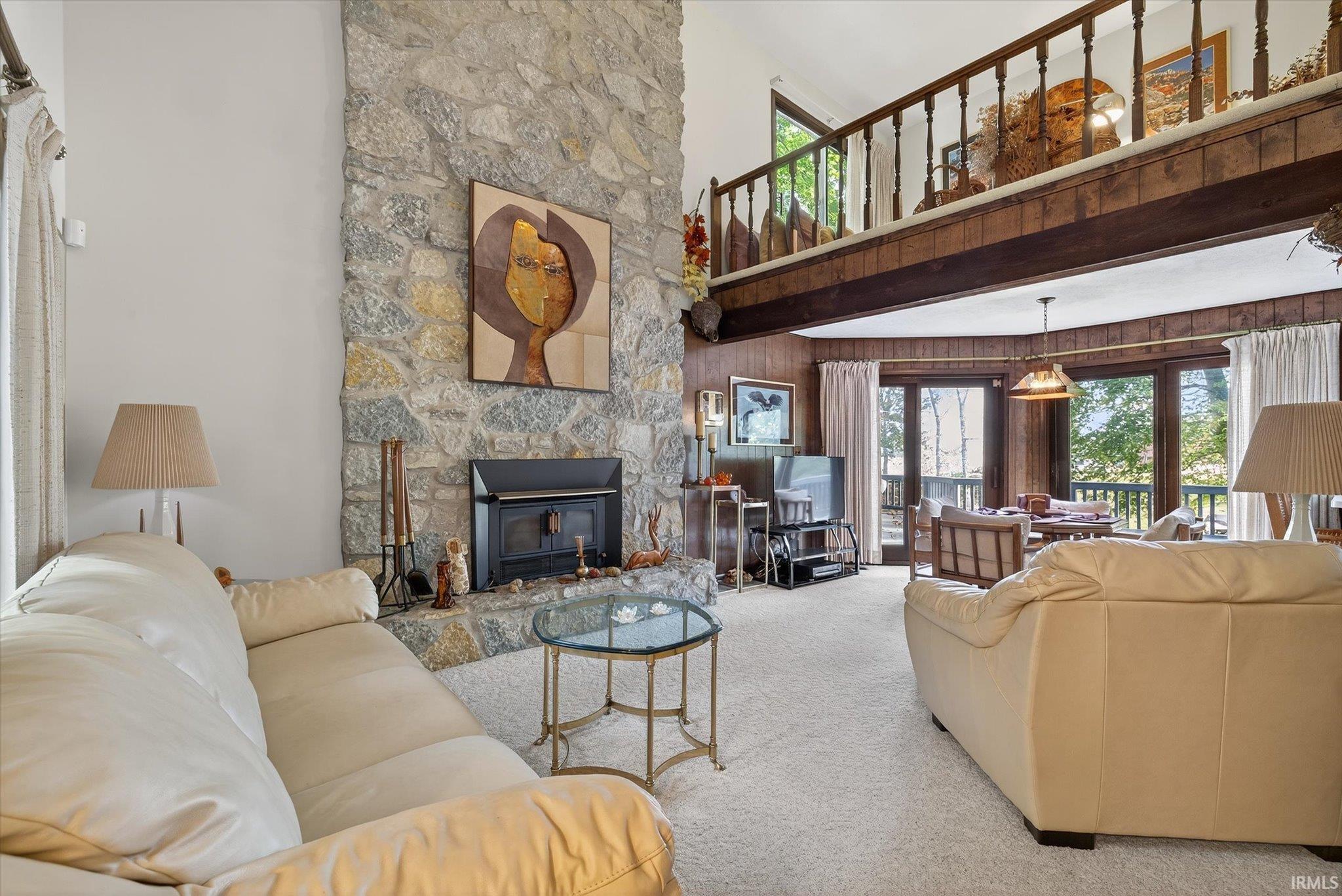 8002 Lakeview Drive