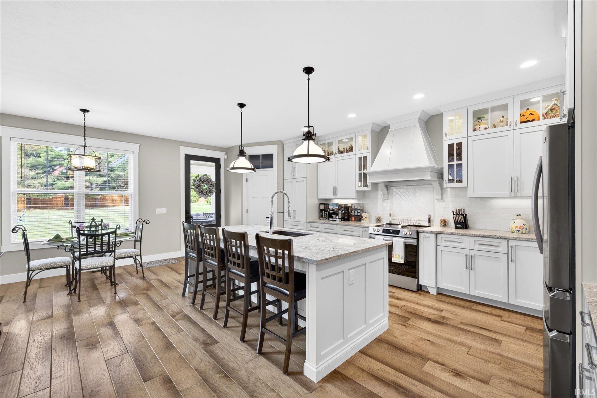 3511 E Bryn Mawr Drive