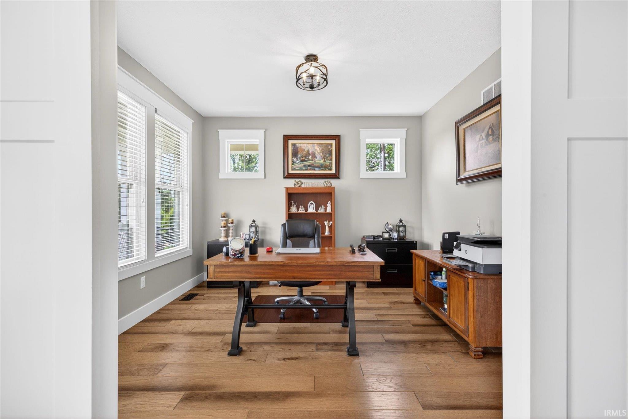 3511 E Bryn Mawr Drive