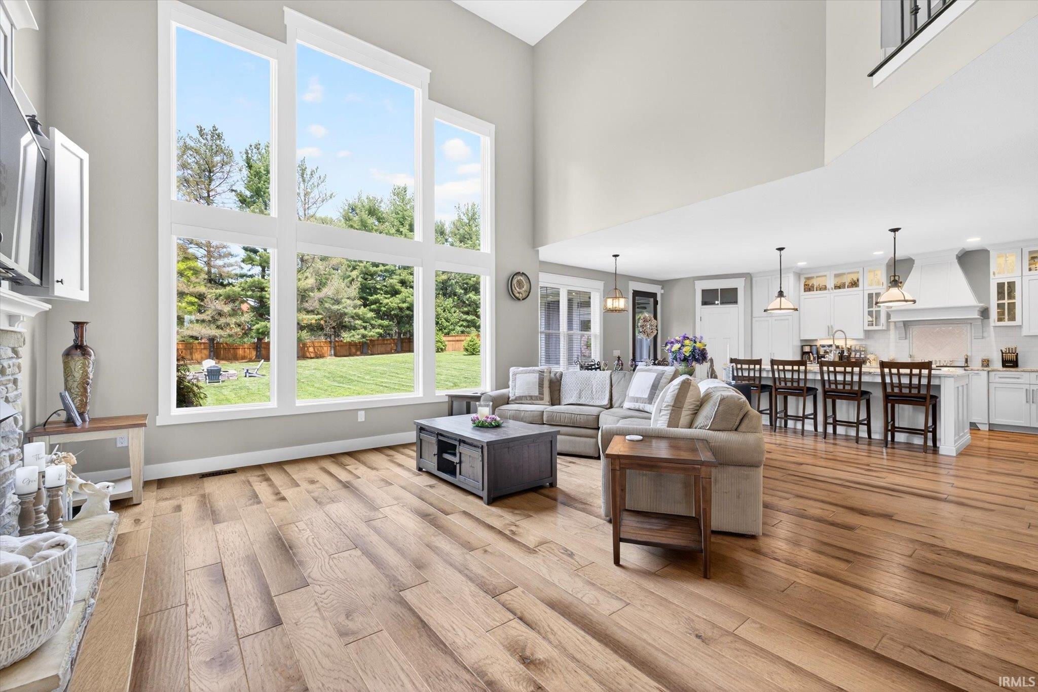 3511 E Bryn Mawr Drive