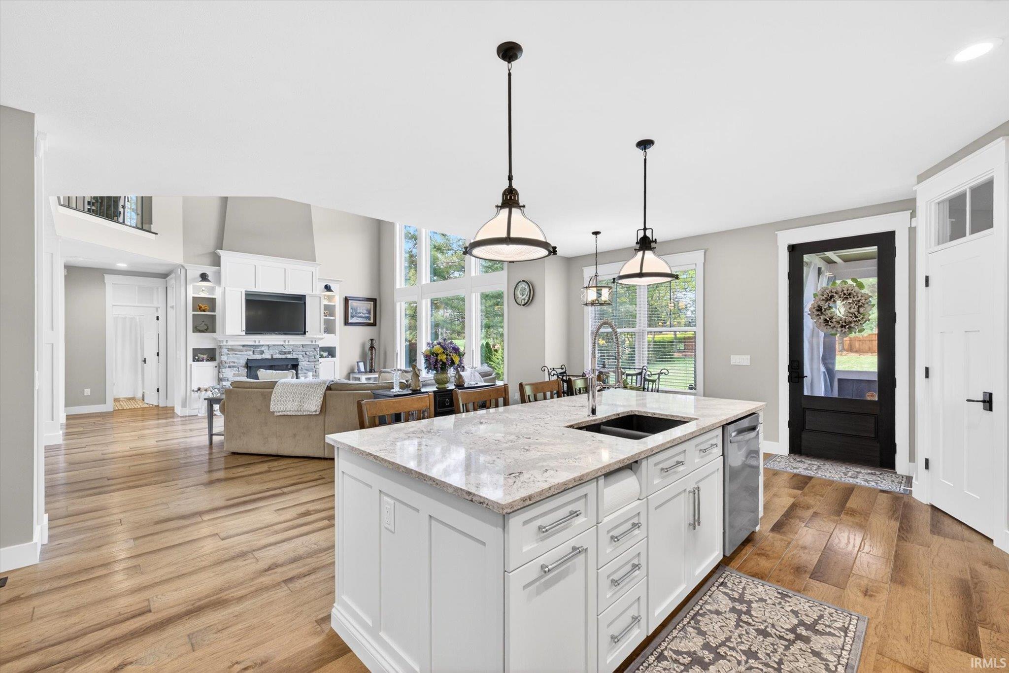 3511 E Bryn Mawr Drive