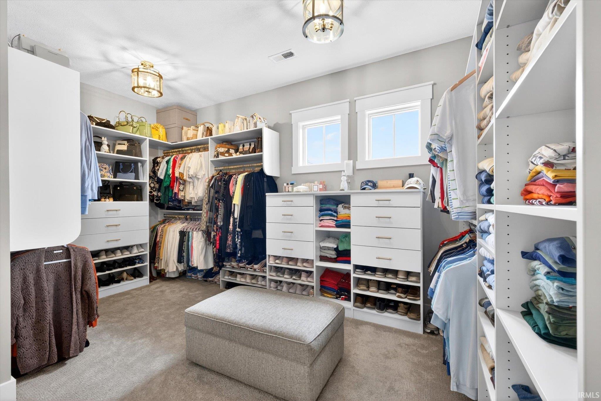 3511 E Bryn Mawr Drive