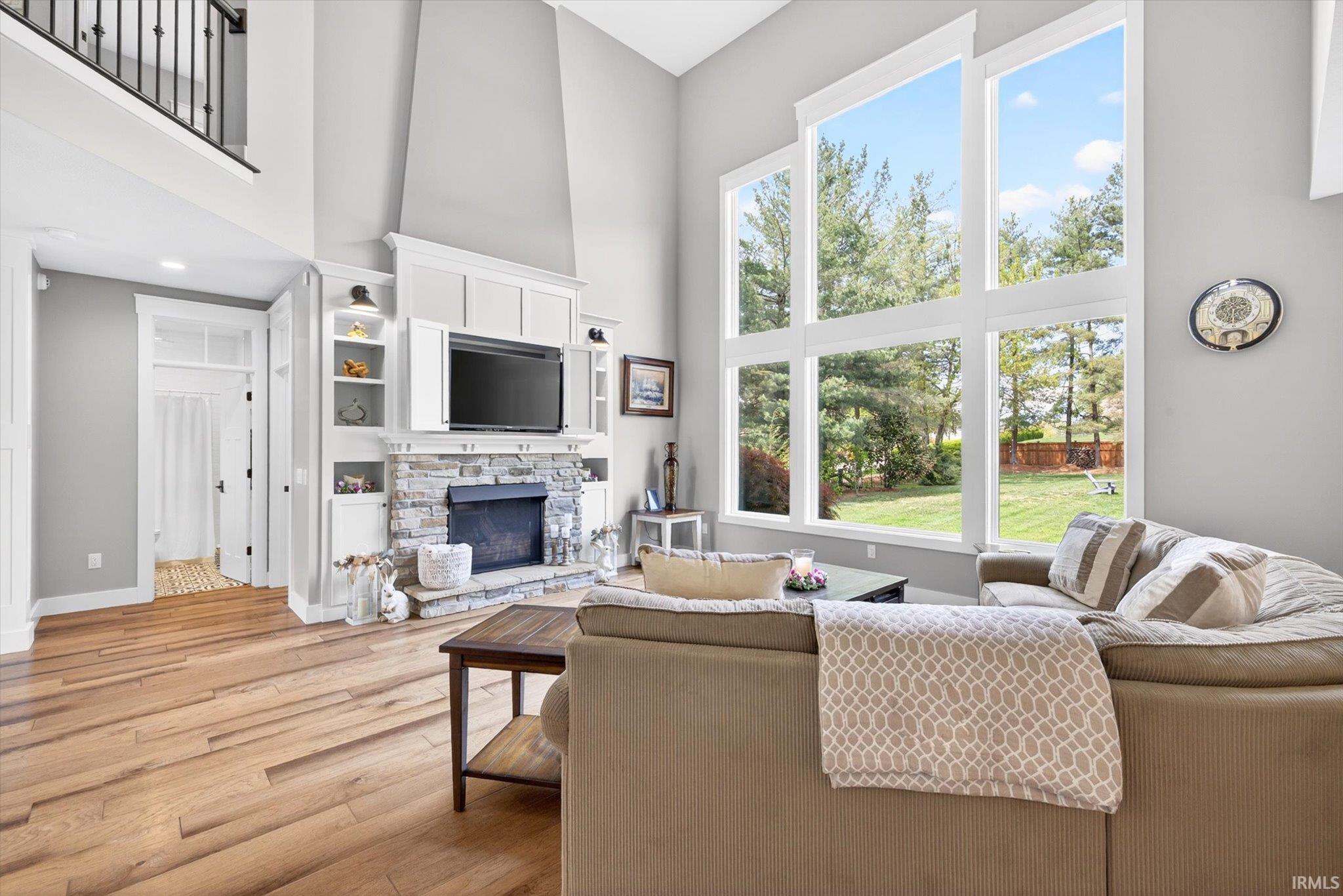 3511 E Bryn Mawr Drive