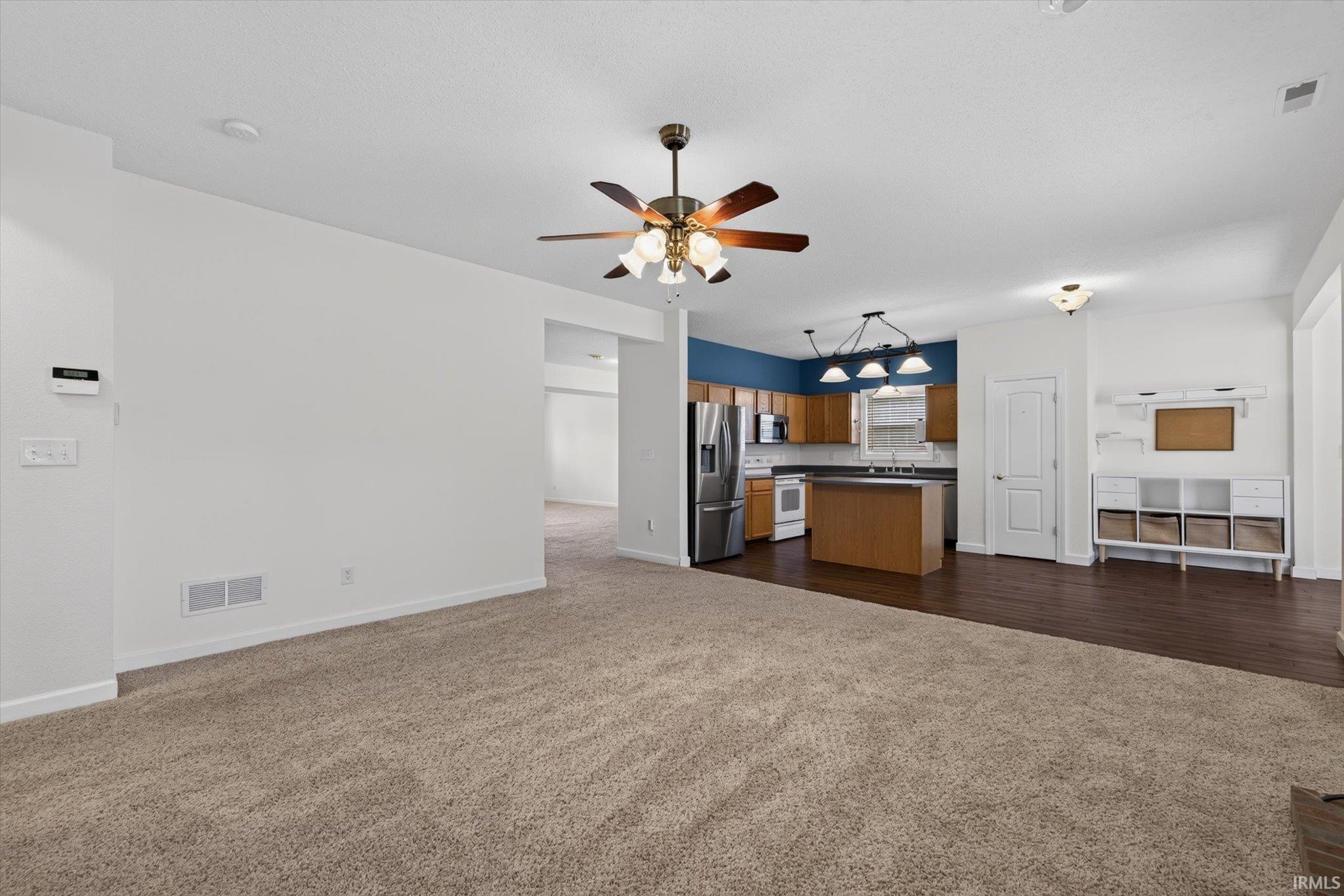 1400 W Caber Court