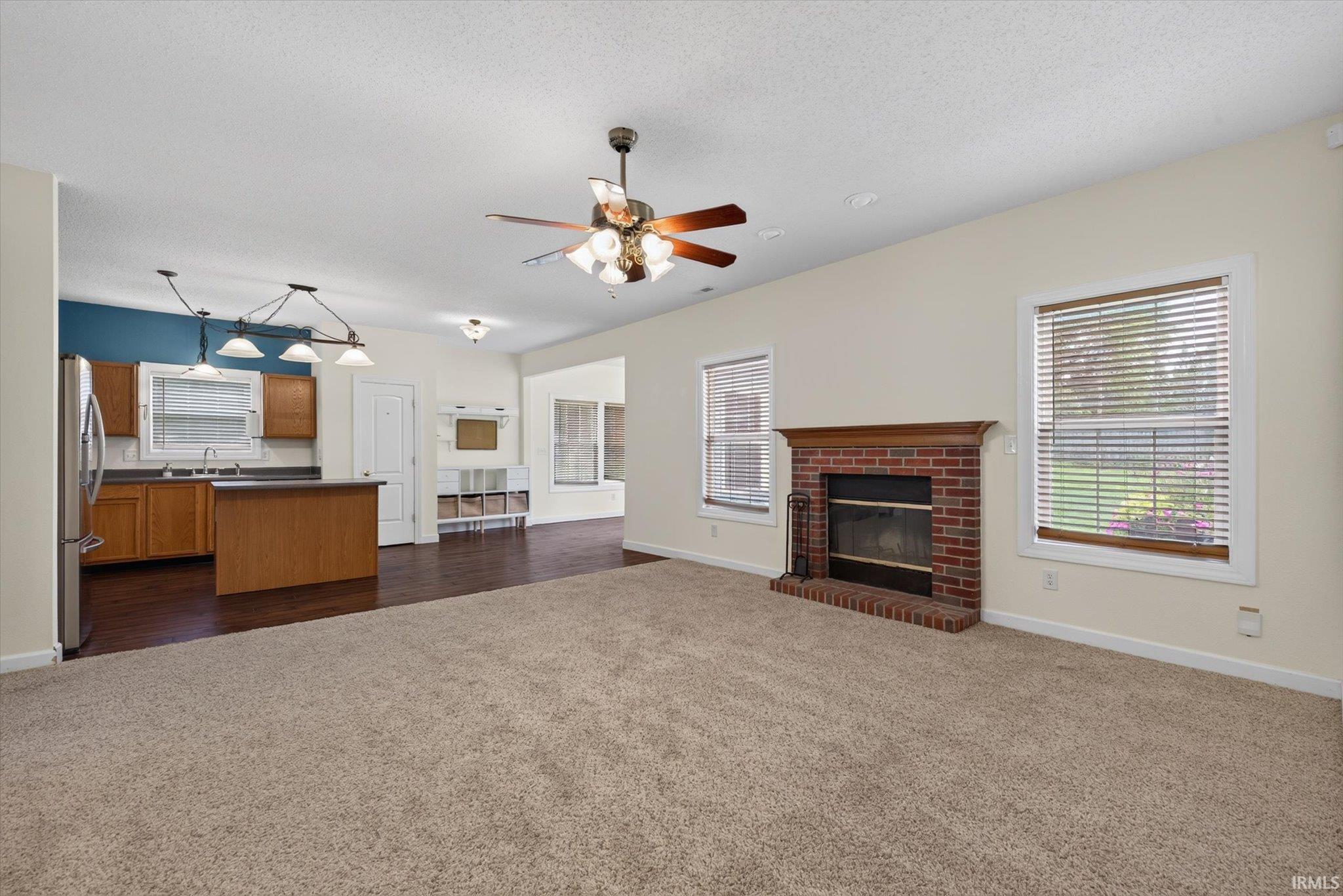 1400 W Caber Court