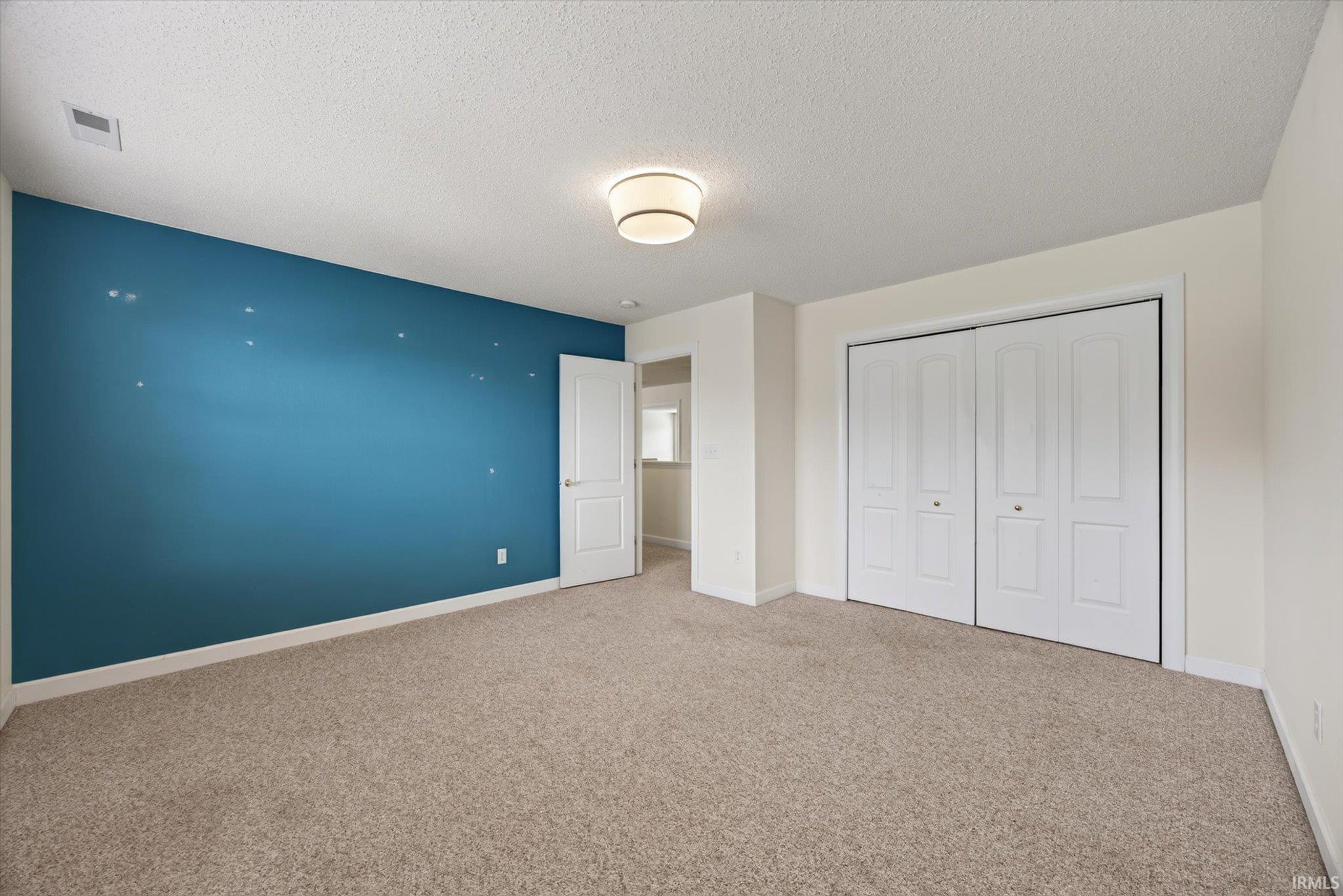 1400 W Caber Court