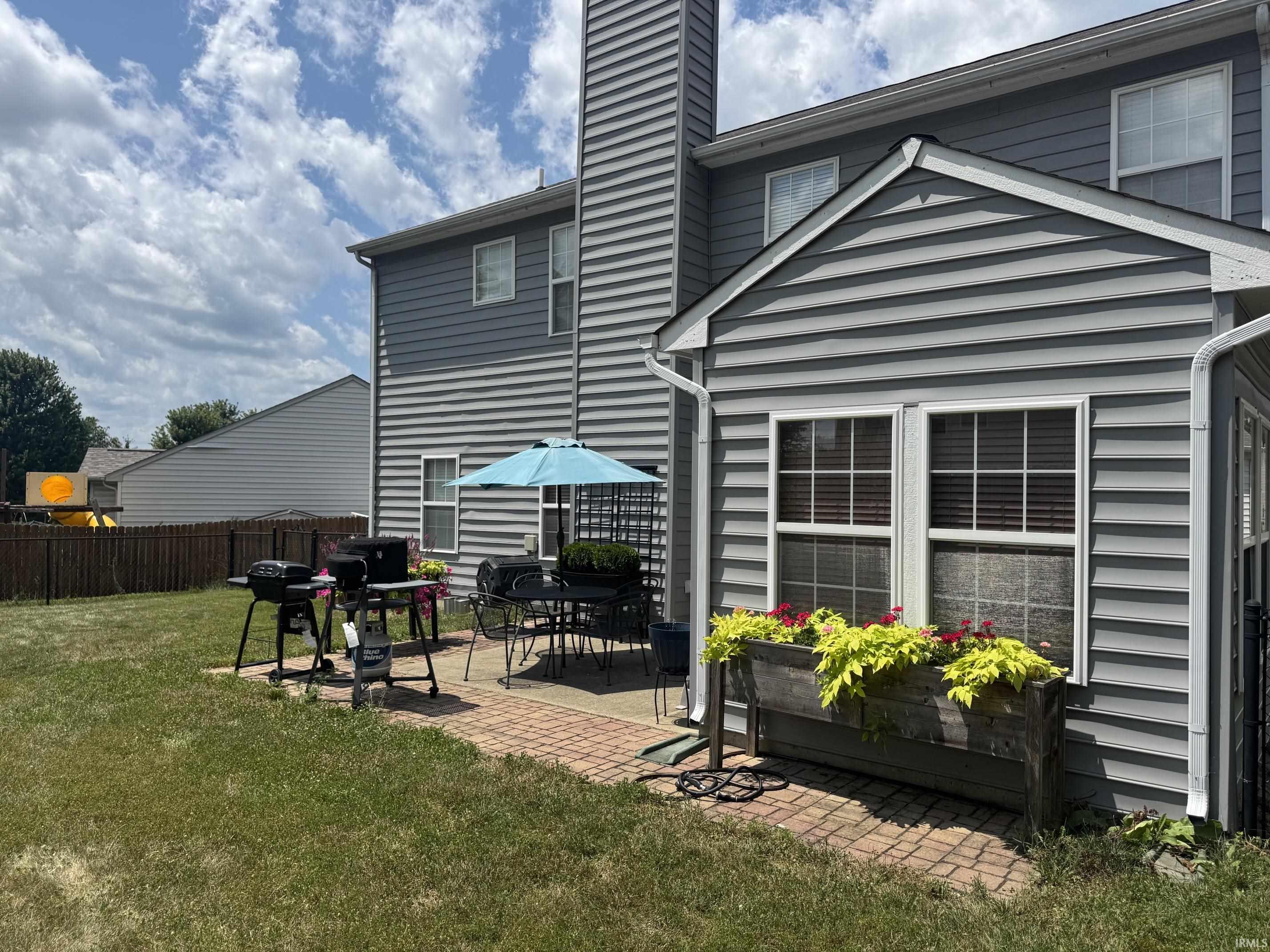 1400 W Caber Court