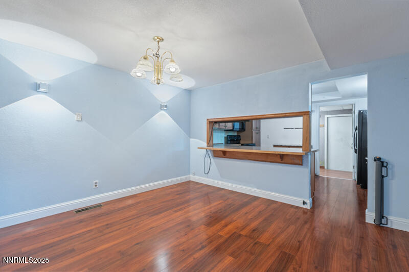 7595 Cumberland Circle