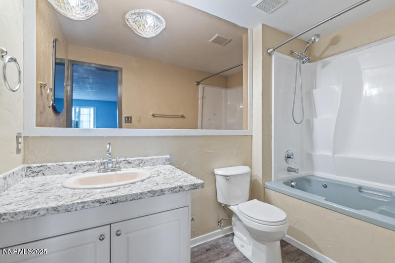 7595 Cumberland Circle