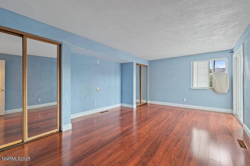 7595 Cumberland Circle