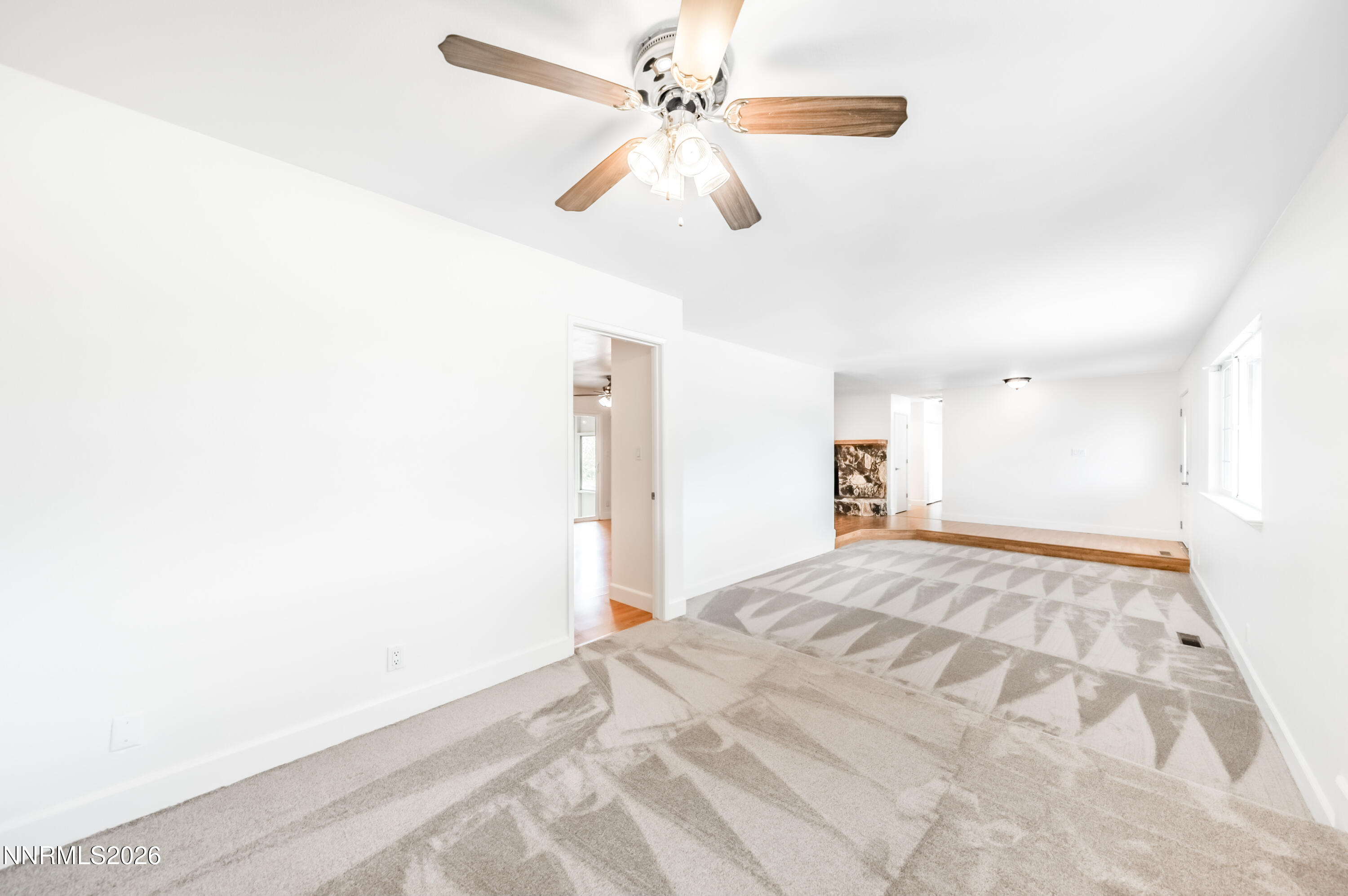 905 Sherman Way