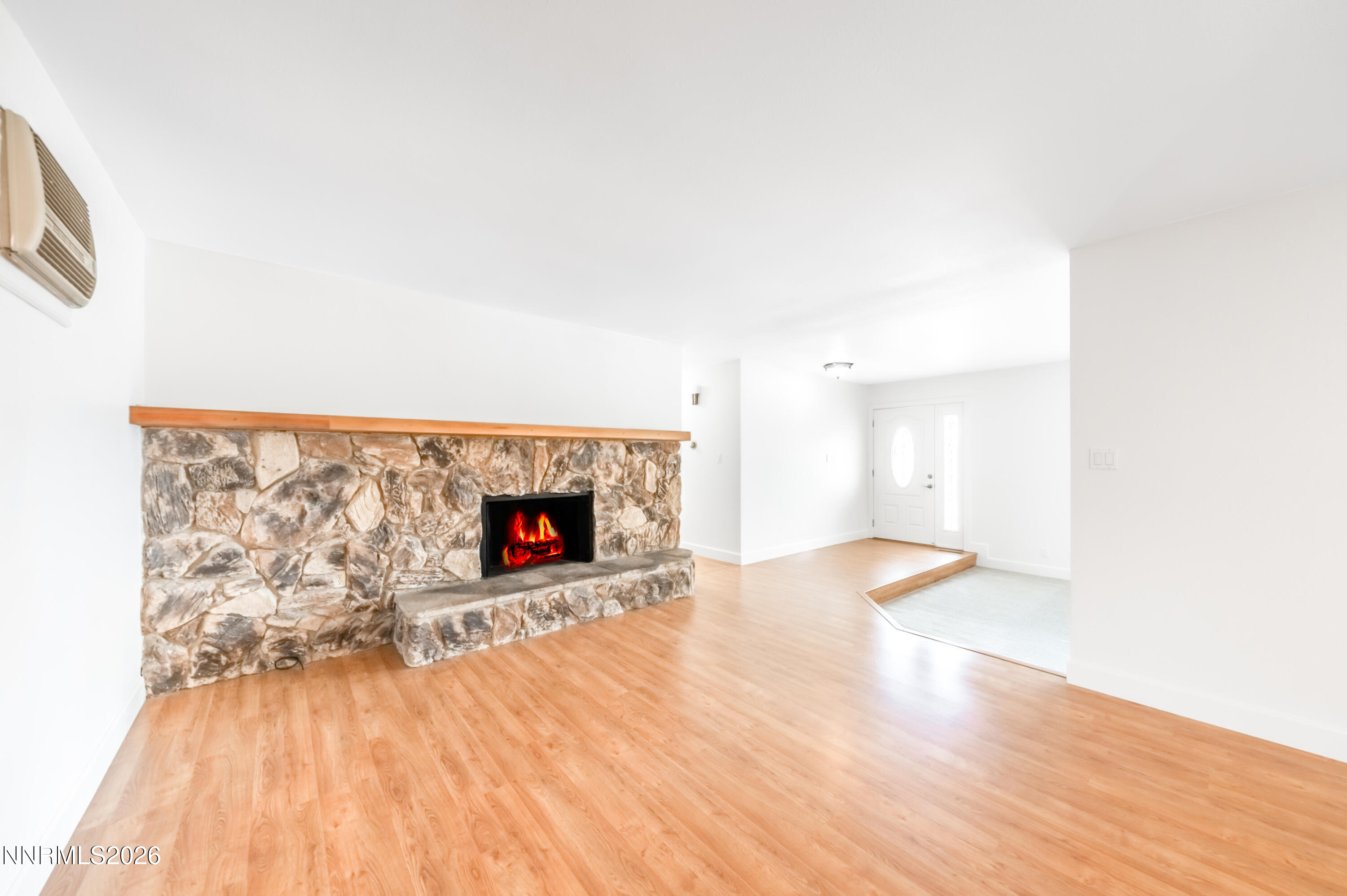 905 Sherman Way