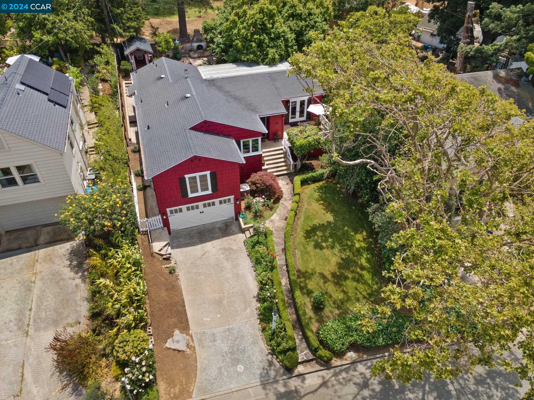 111 El Camino Real