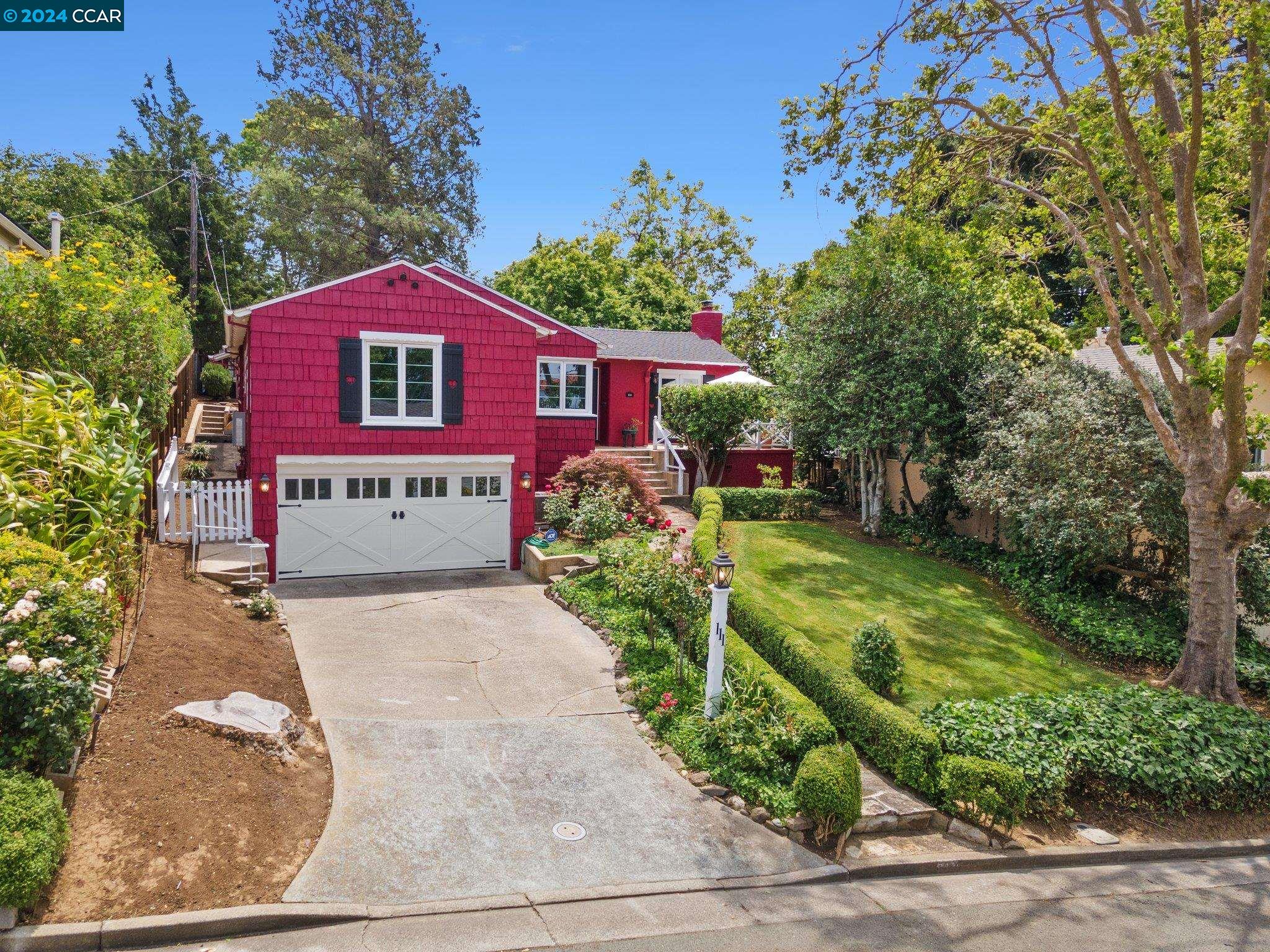 111 El Camino Real