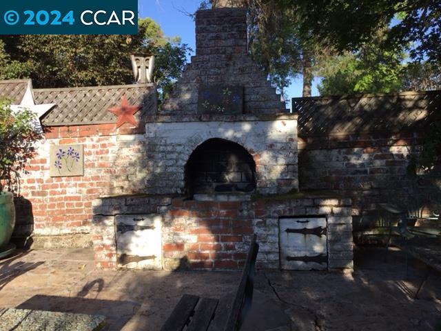 111 El Camino Real
