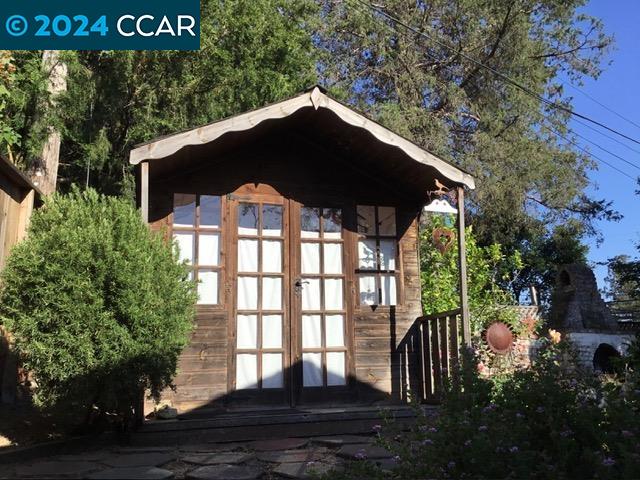 111 El Camino Real