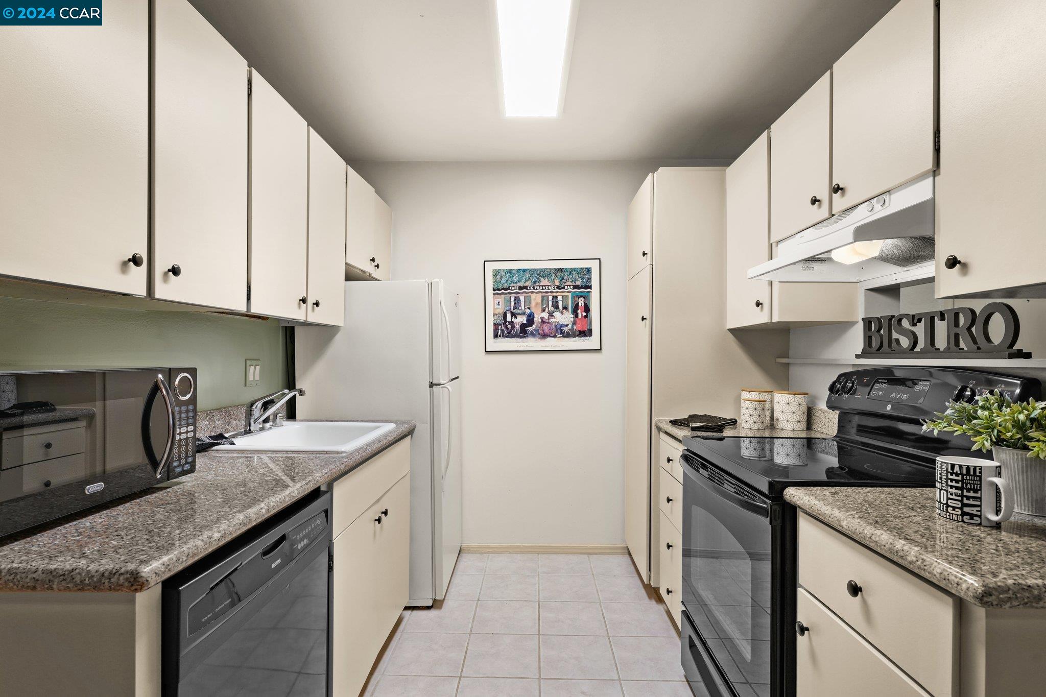 1413 1413 Marchbanks Dr. # 1