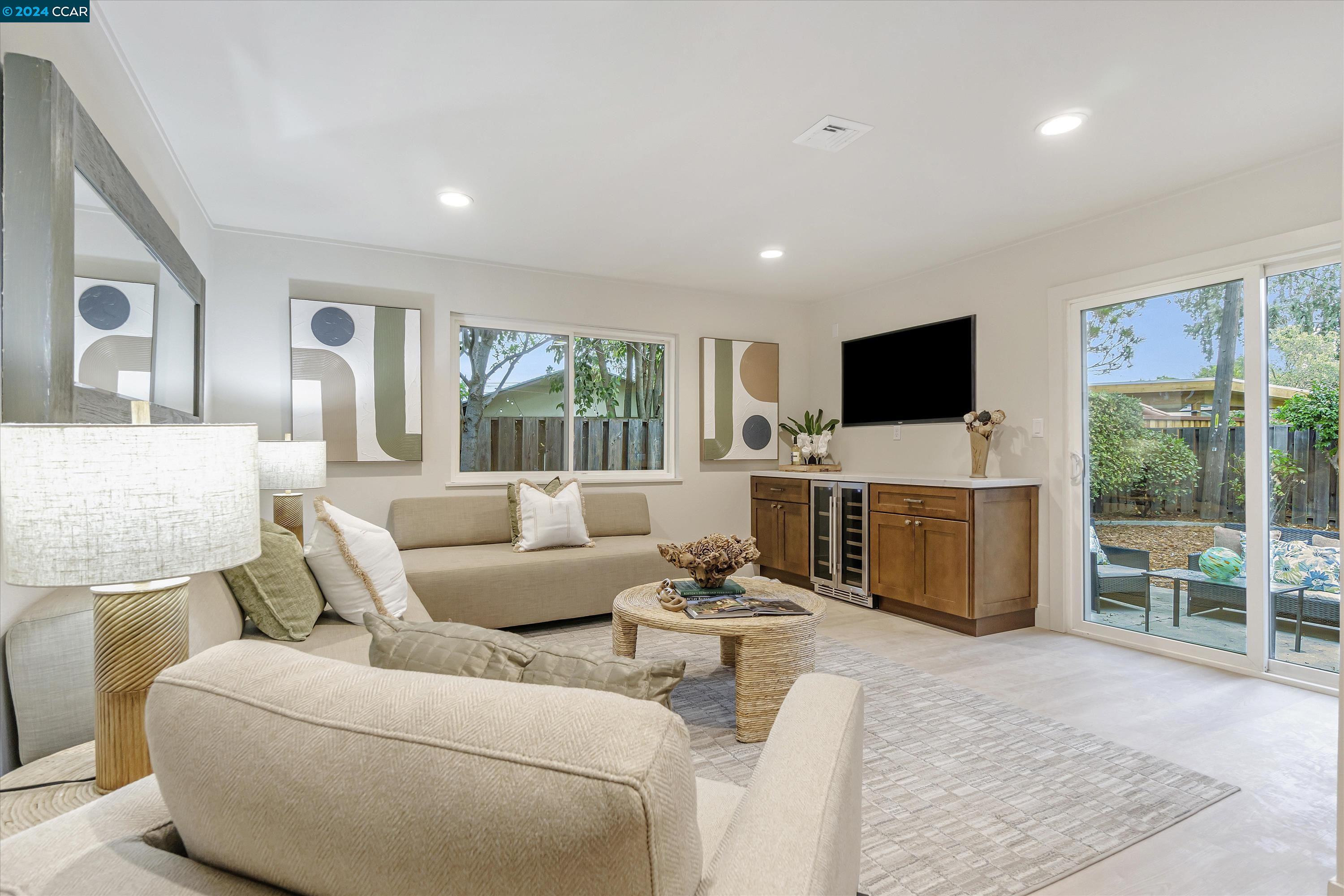 1127 Aspen Dr