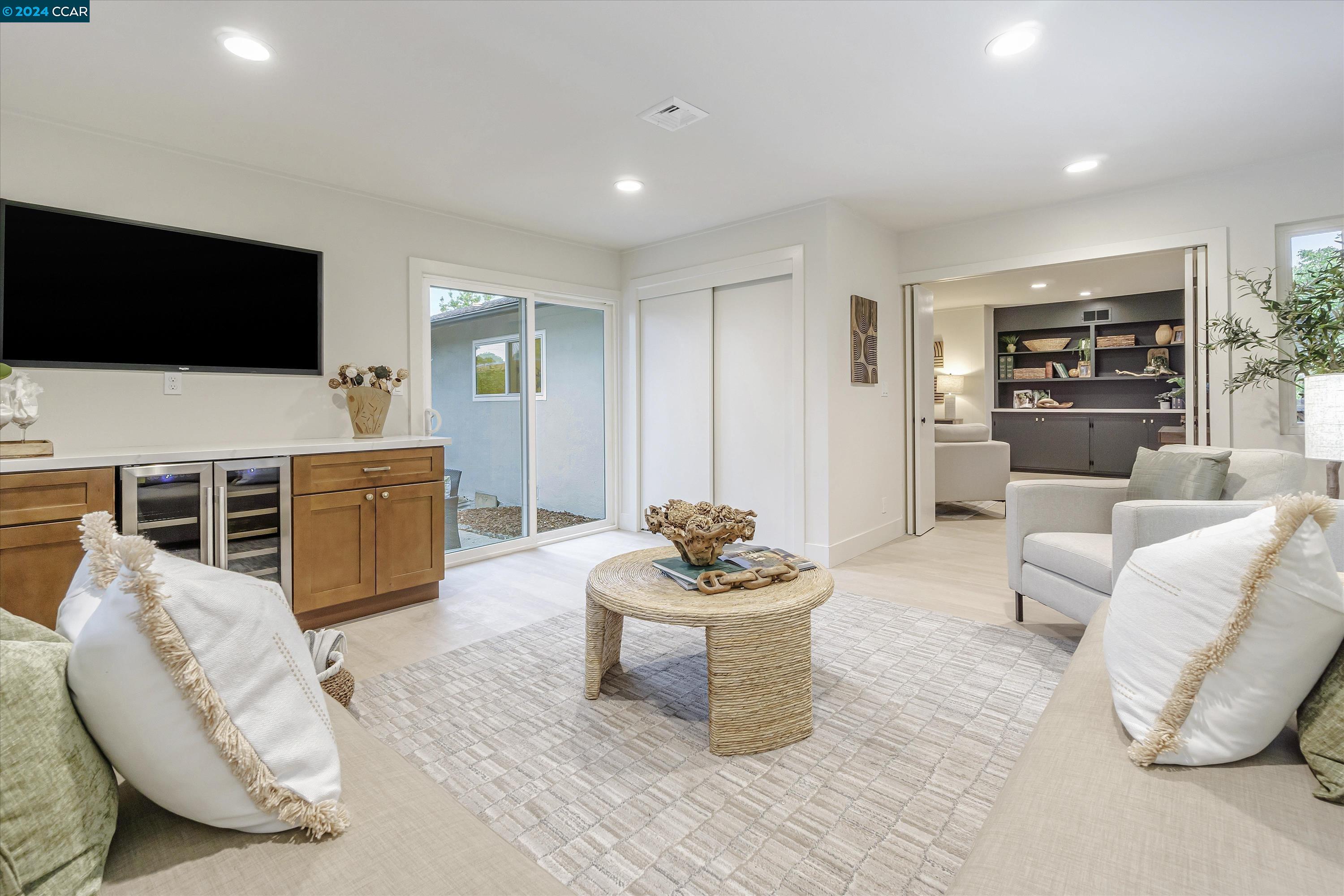 1127 Aspen Dr
