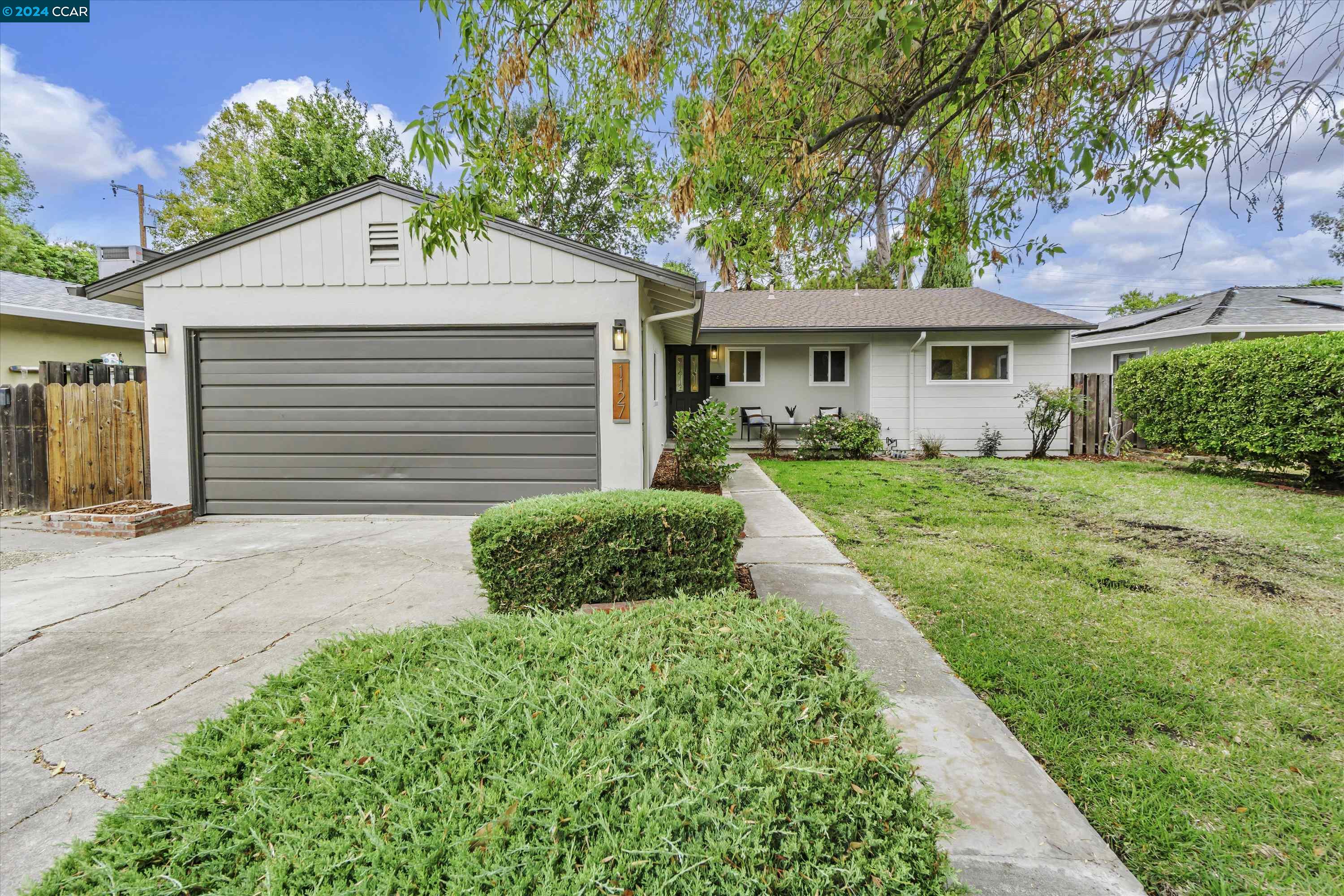 1127 Aspen Dr