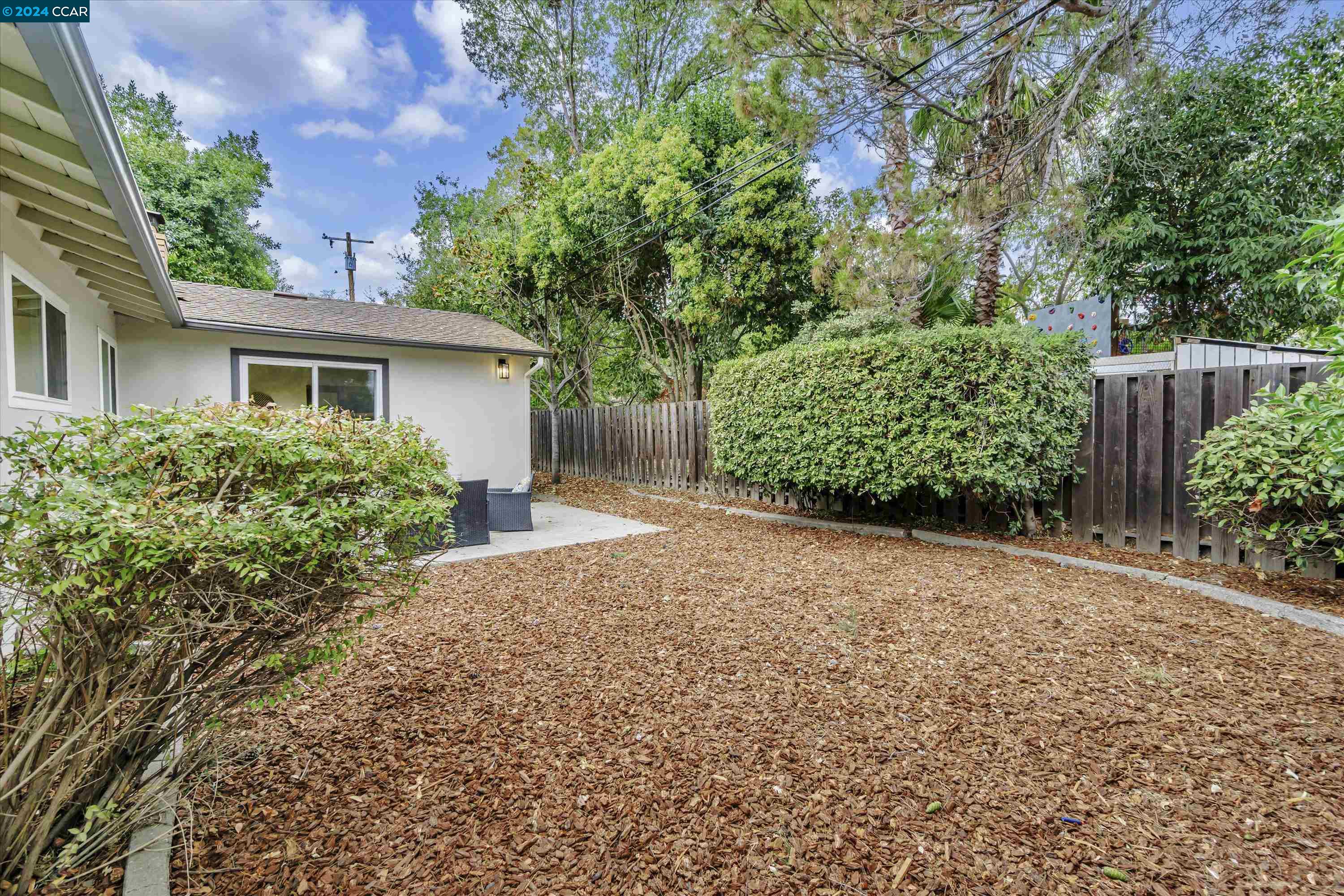 1127 Aspen Dr