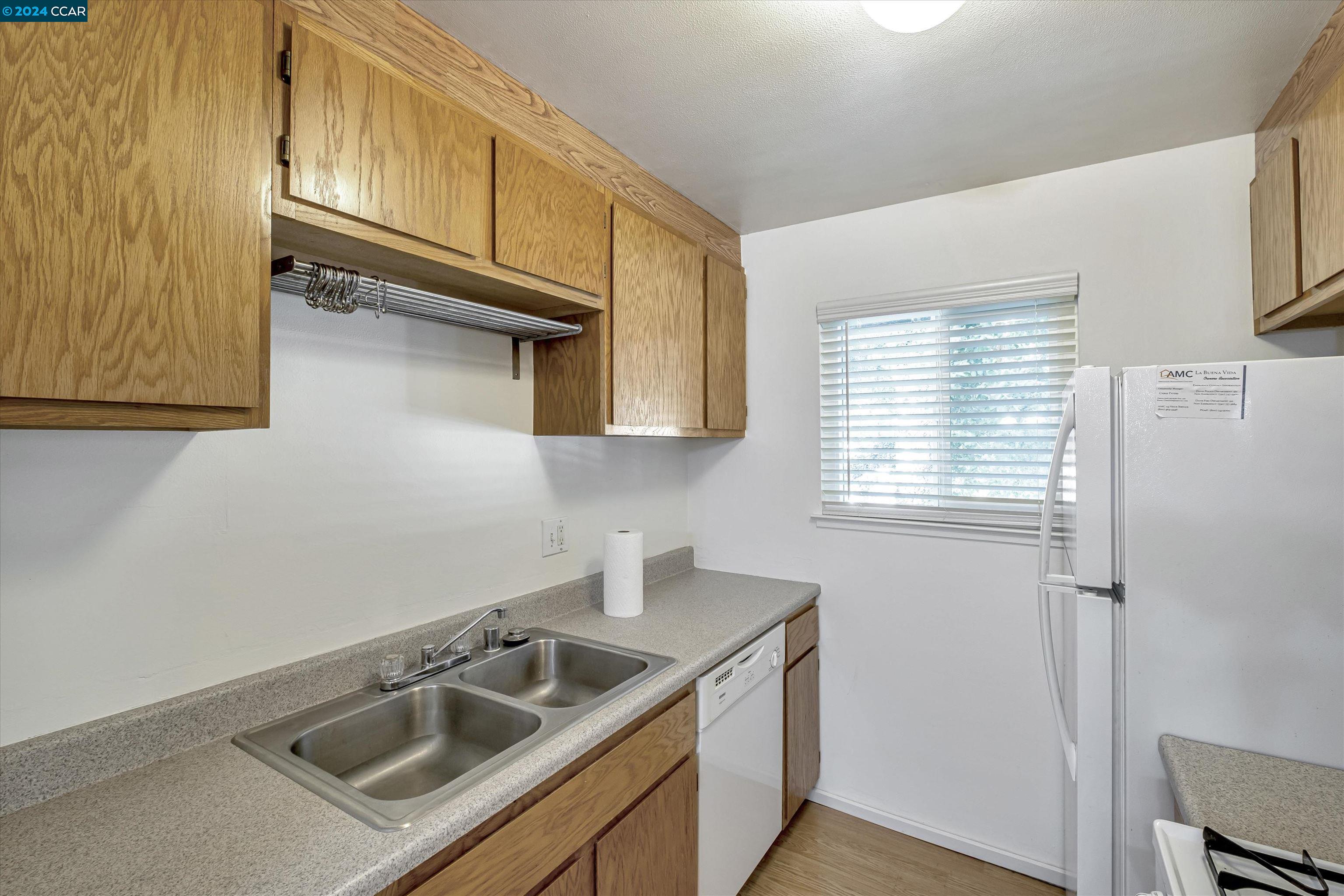 1815 Fremont Ct # 4
