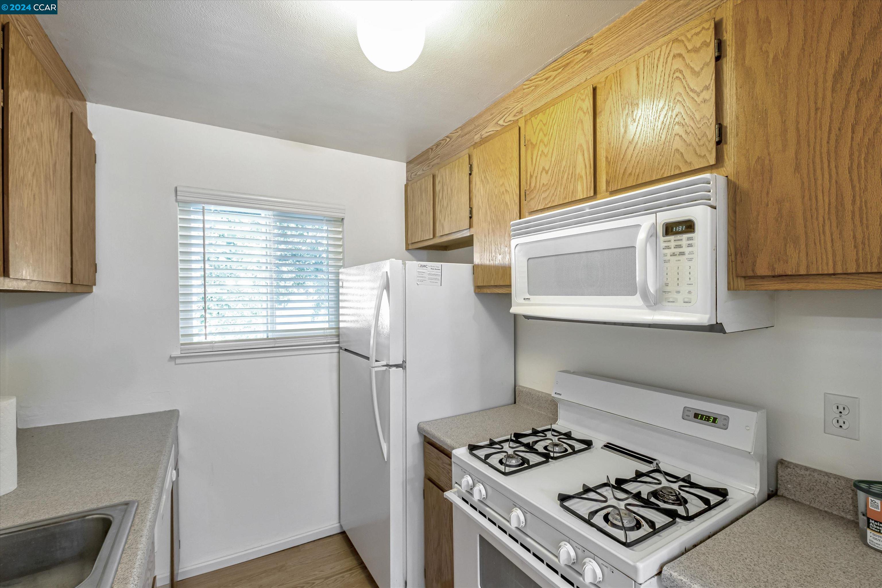 1815 Fremont Ct # 4