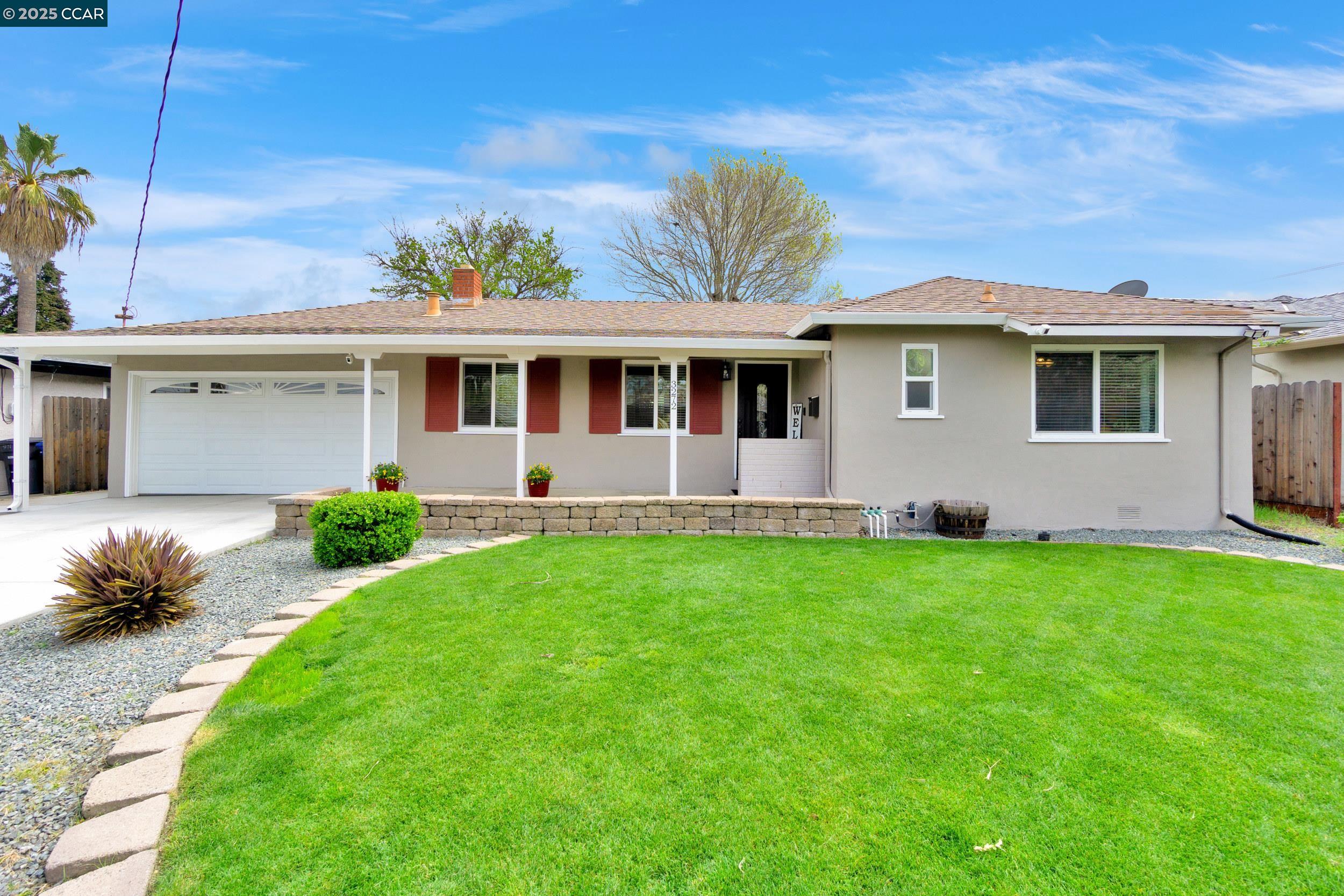 3272 Claudia Dr