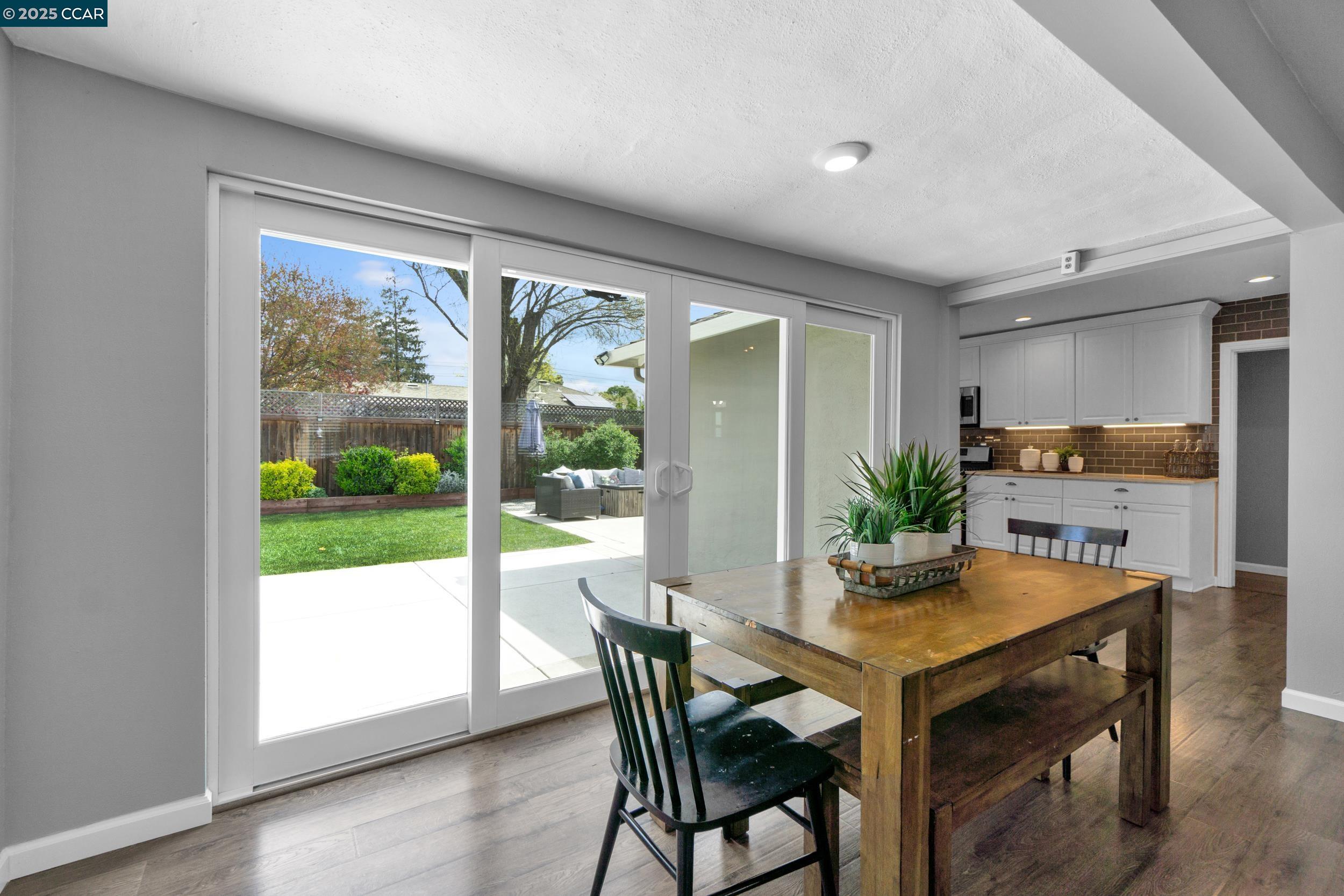 3272 Claudia Dr