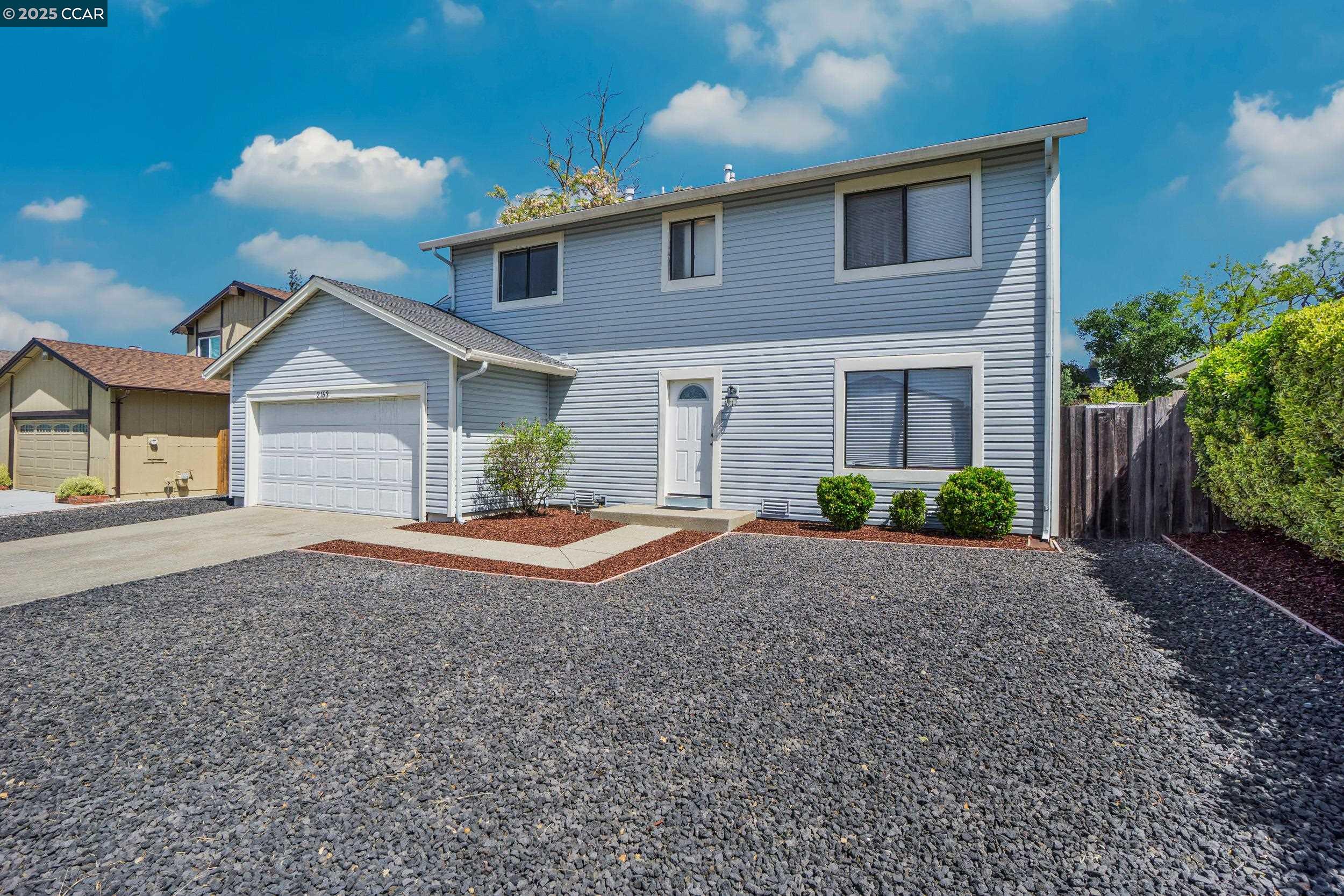 2163 Redwood Rd