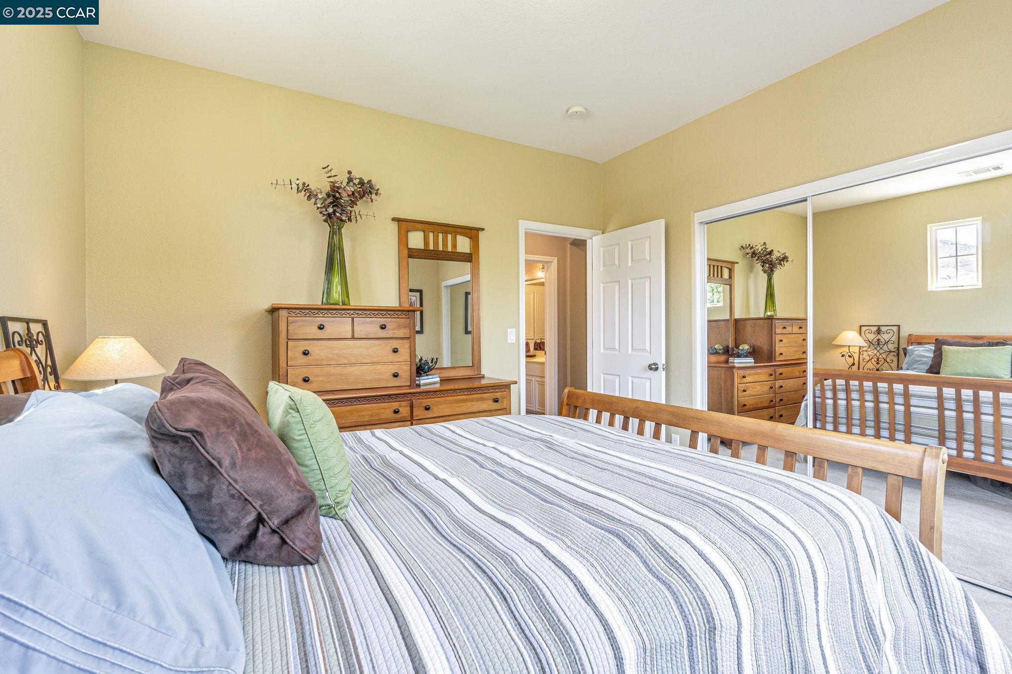1039 Rolling Woods Way