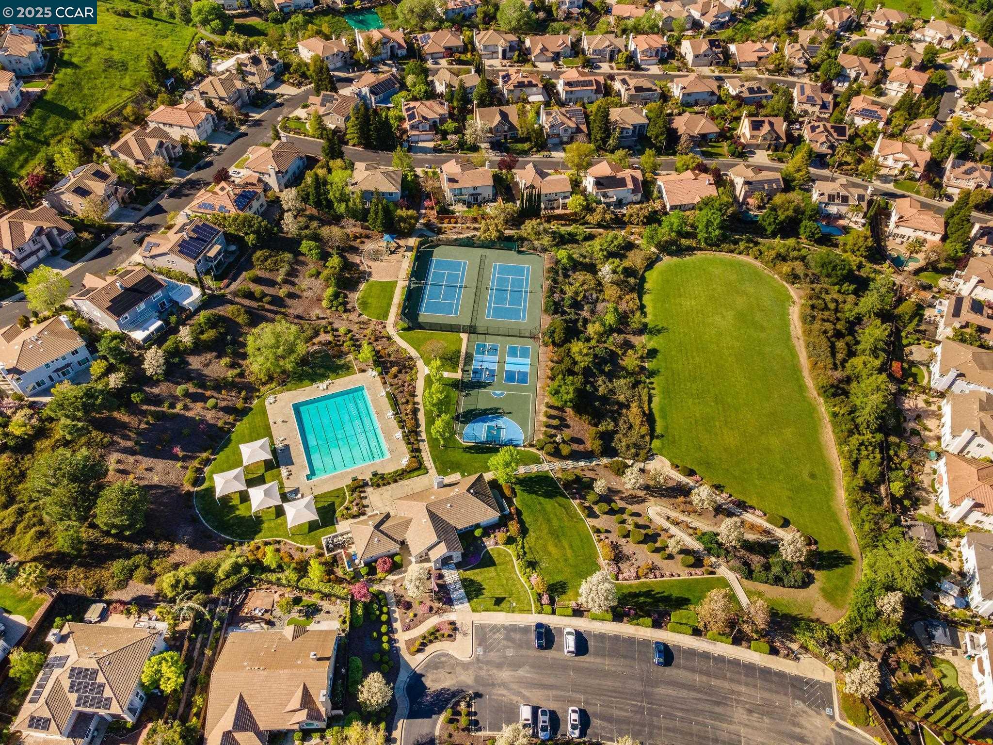 1039 Rolling Woods Way