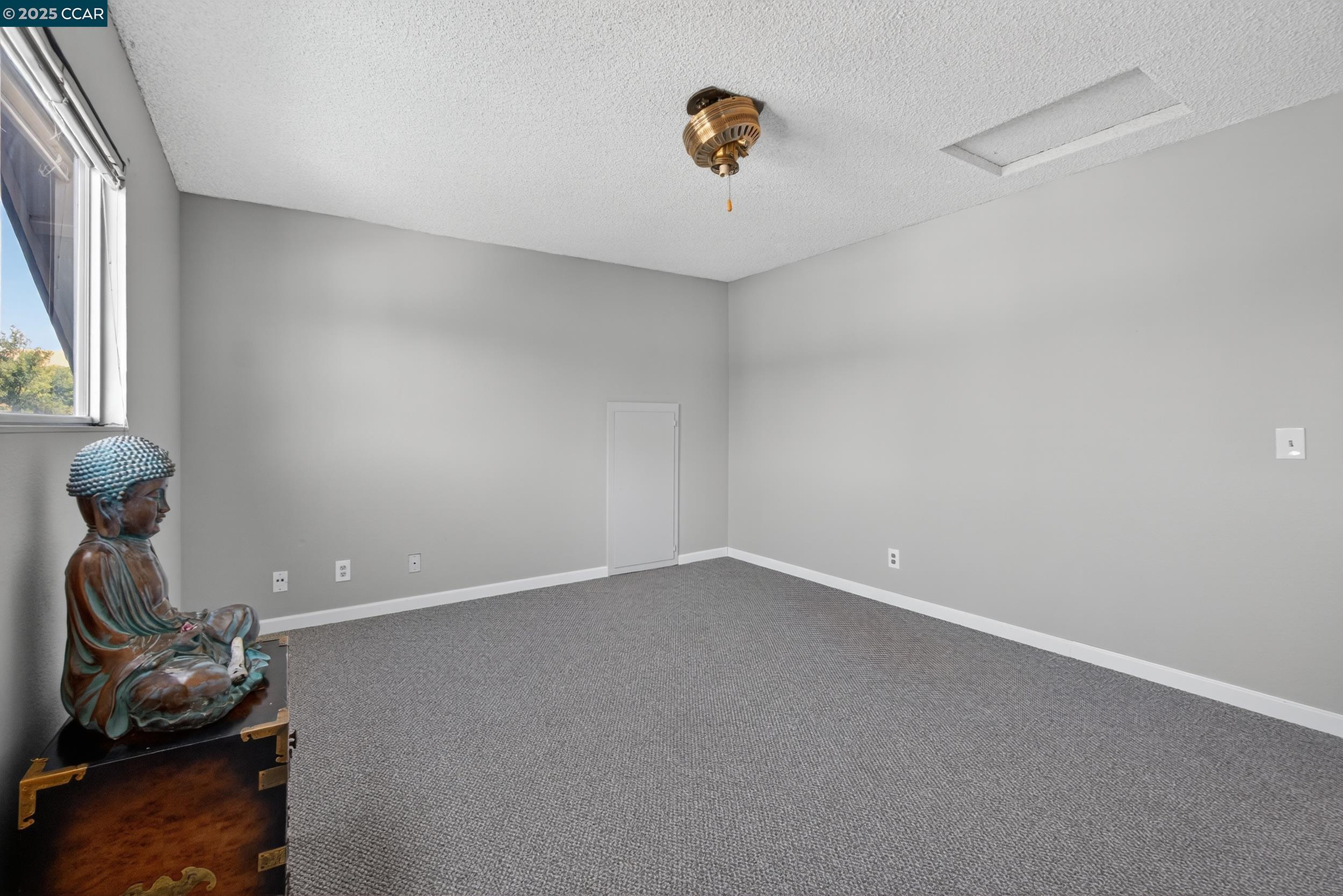 2173 Madrone Dr