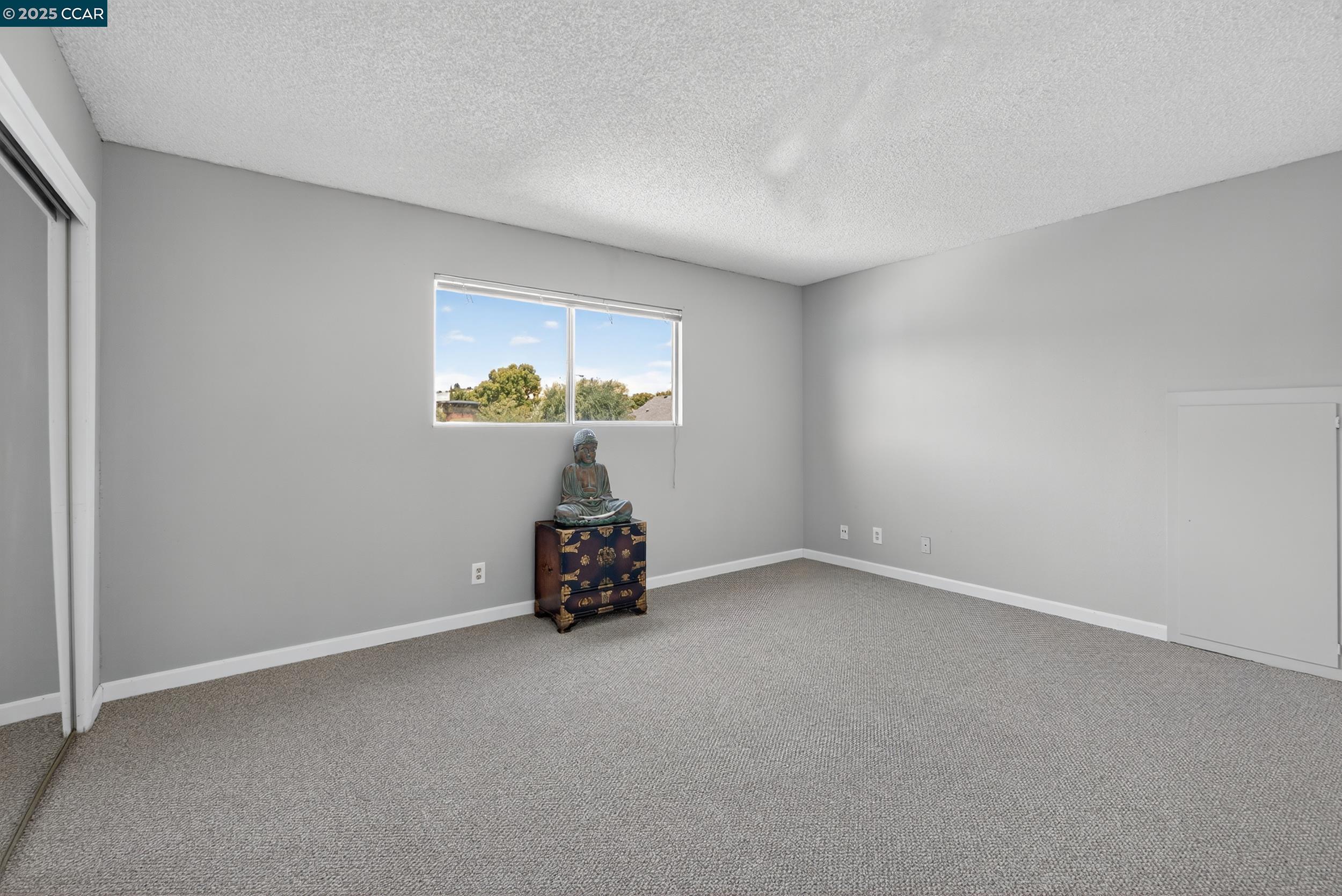 2173 Madrone Dr