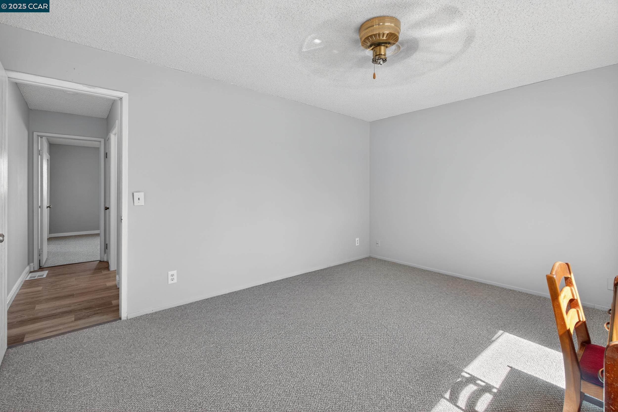 2173 Madrone Dr