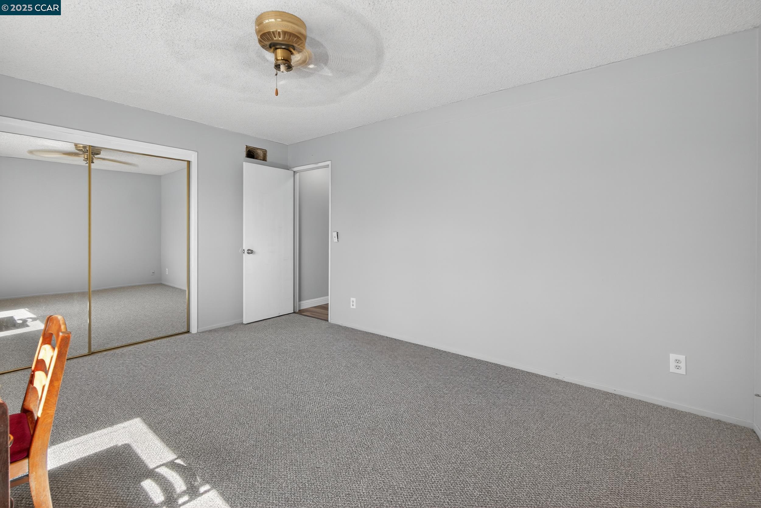 2173 Madrone Dr