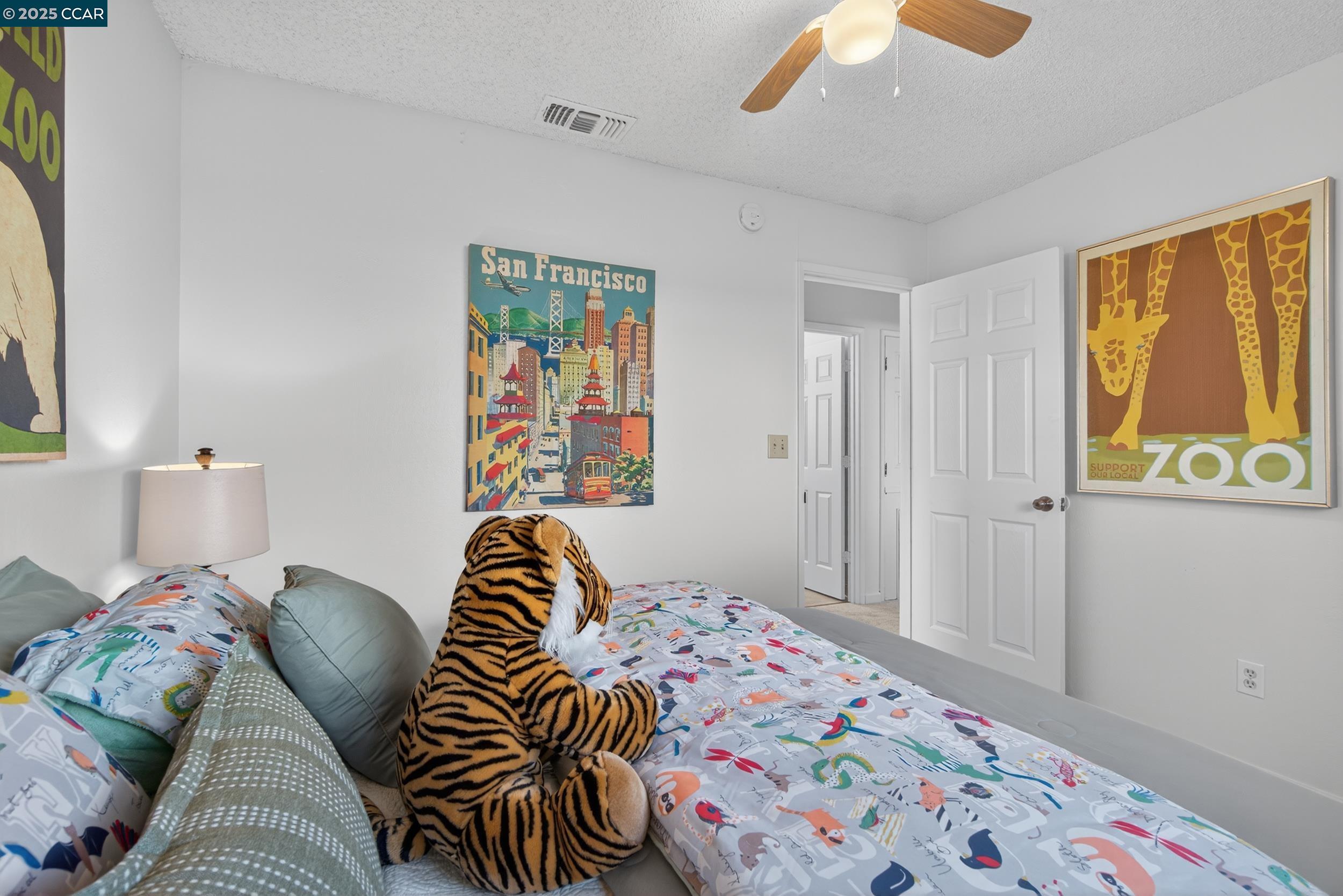3904 Meadowbrook Cir