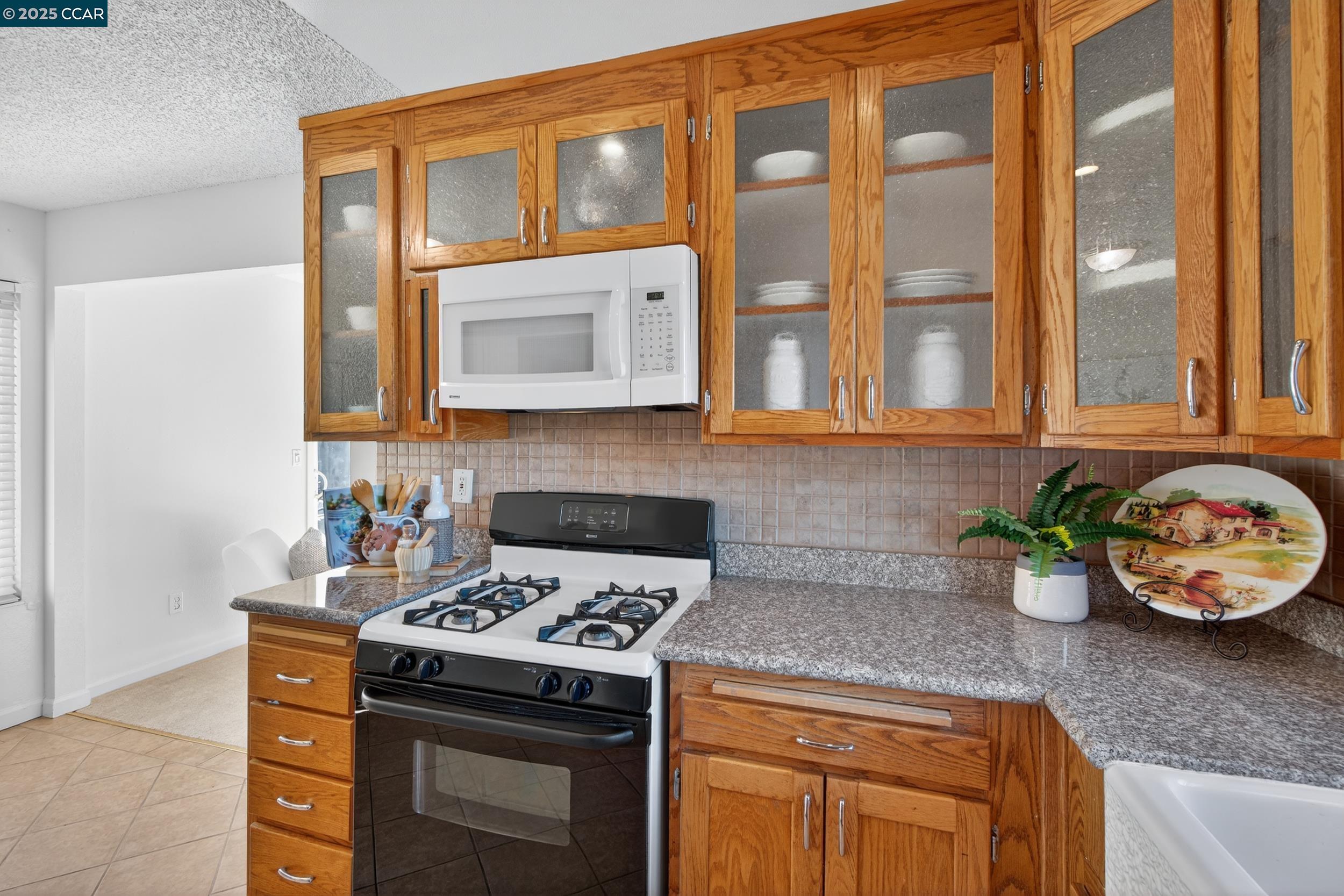 3904 Meadowbrook Cir