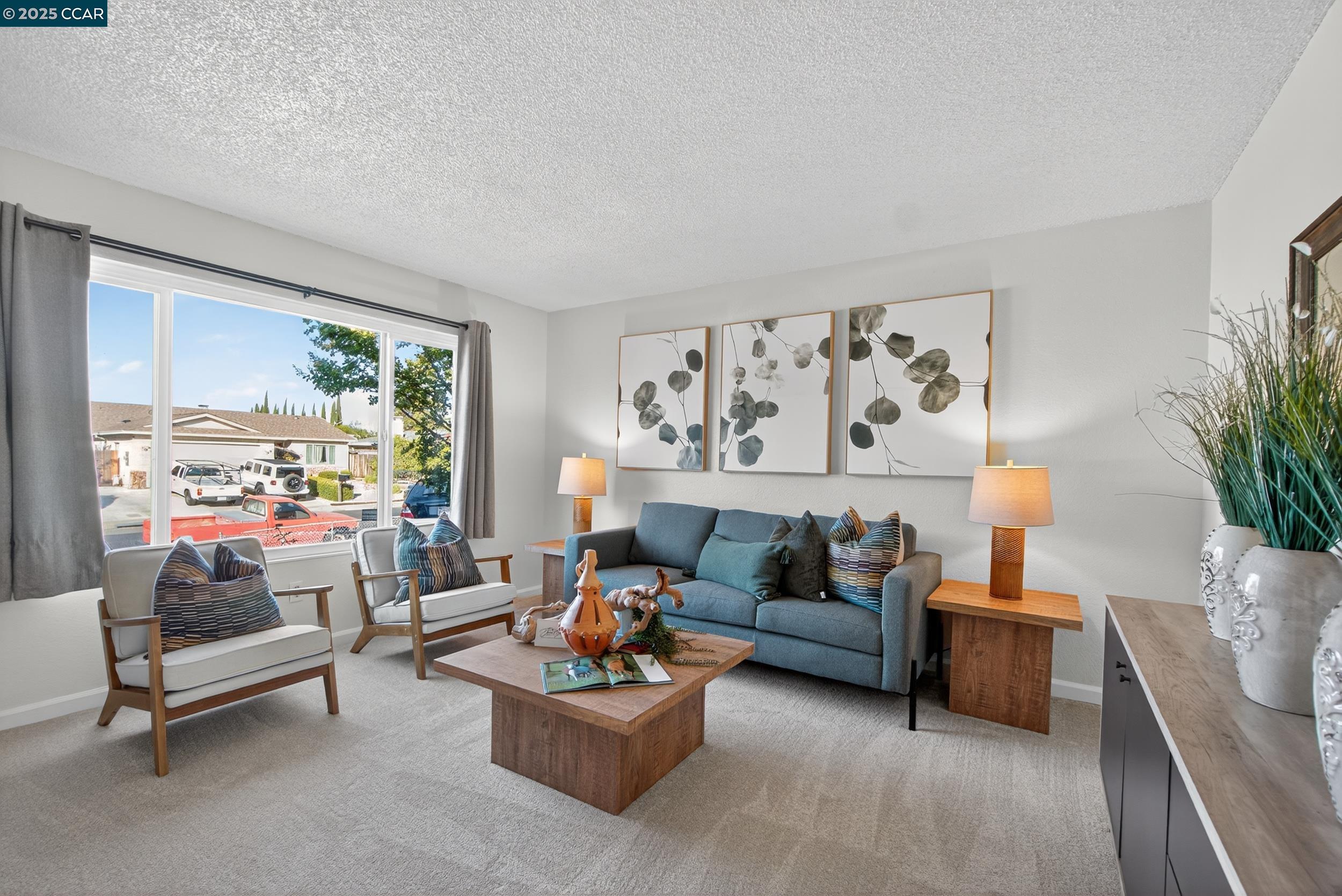 3904 Meadowbrook Cir