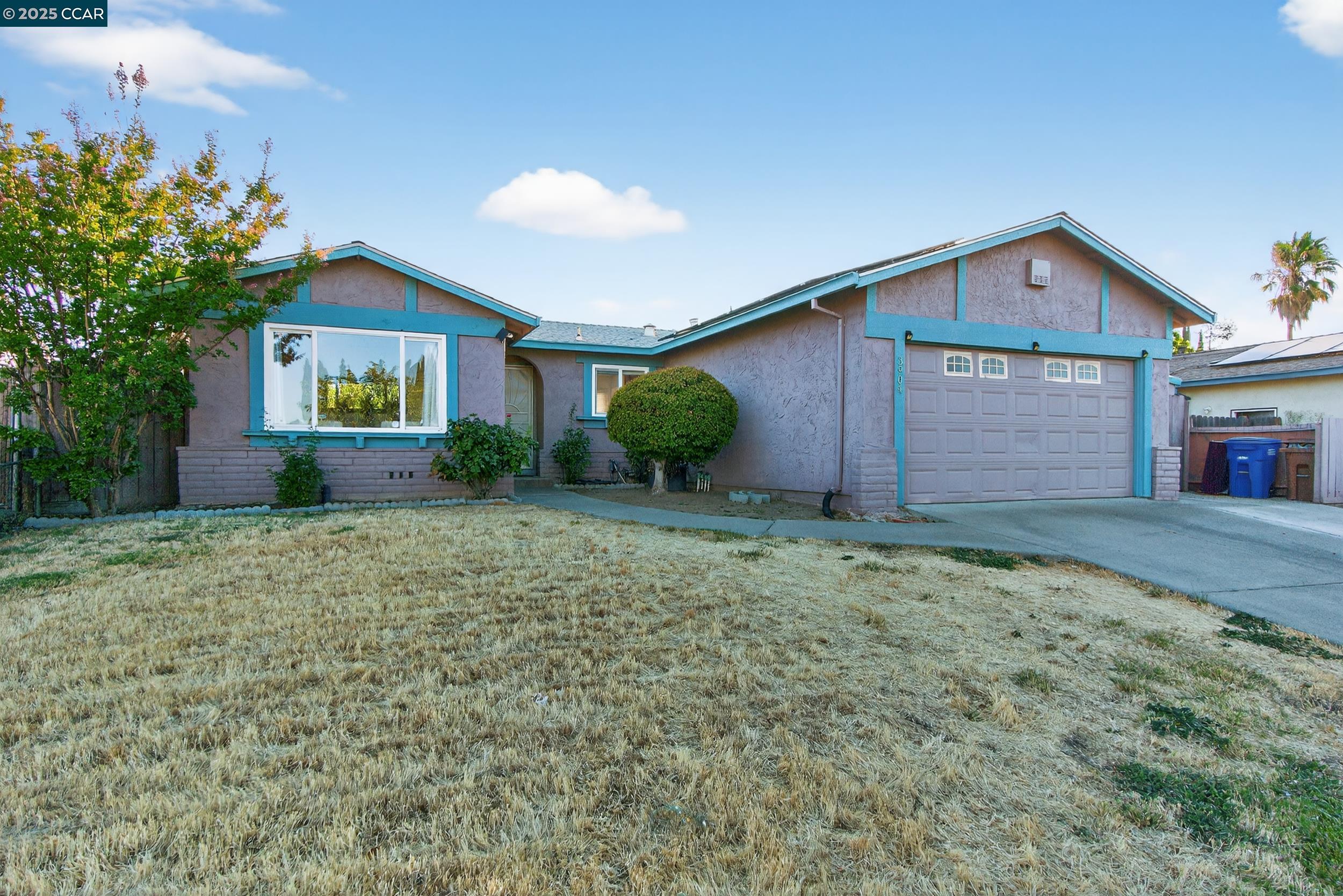 3904 Meadowbrook Cir
