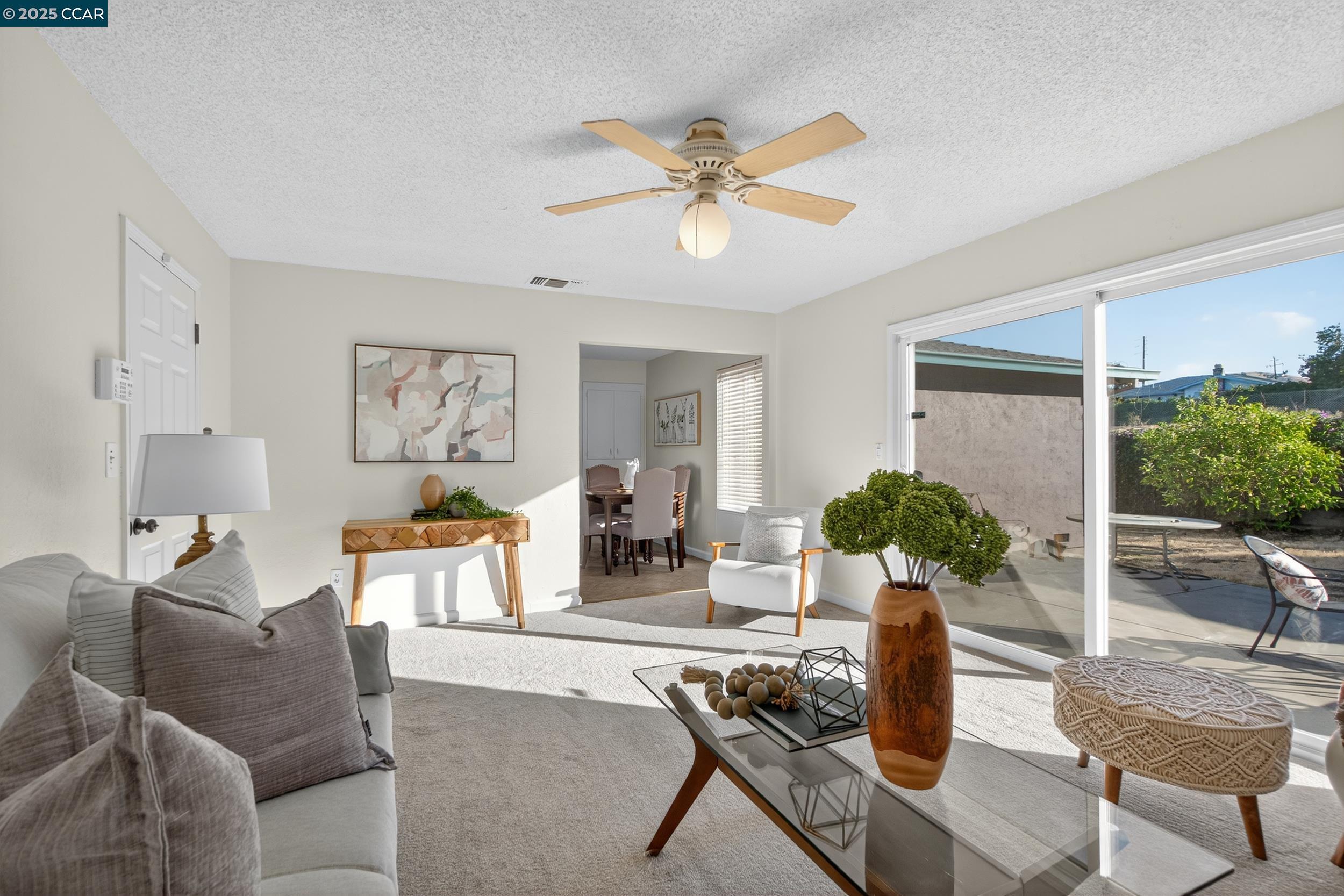 3904 Meadowbrook Cir
