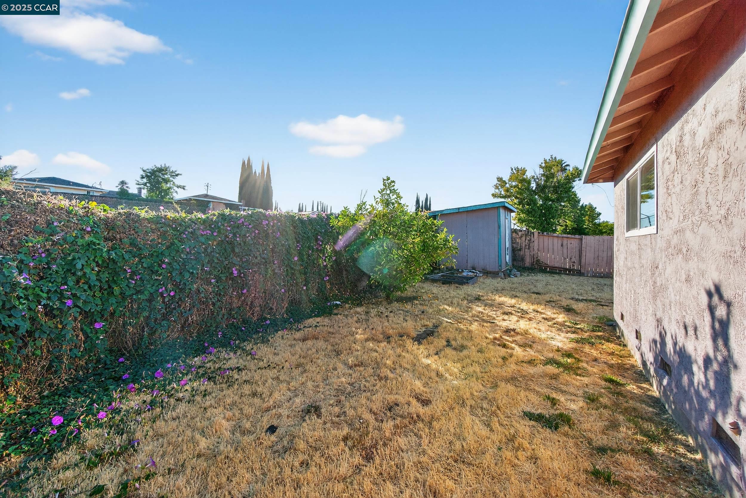 3904 Meadowbrook Cir