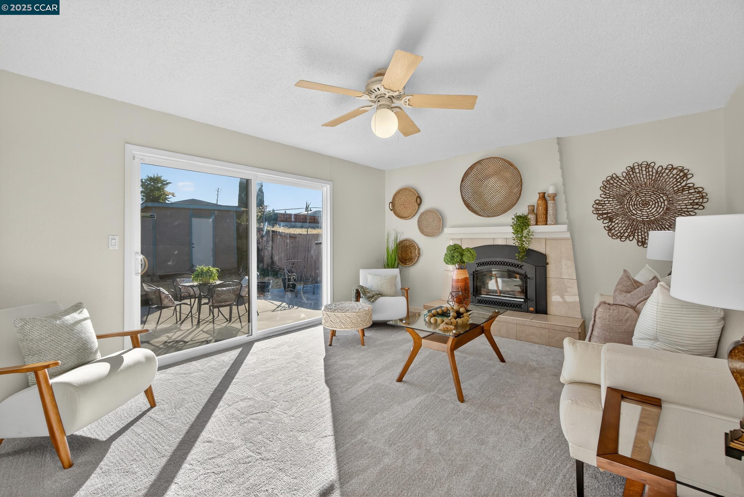 3904 Meadowbrook Cir