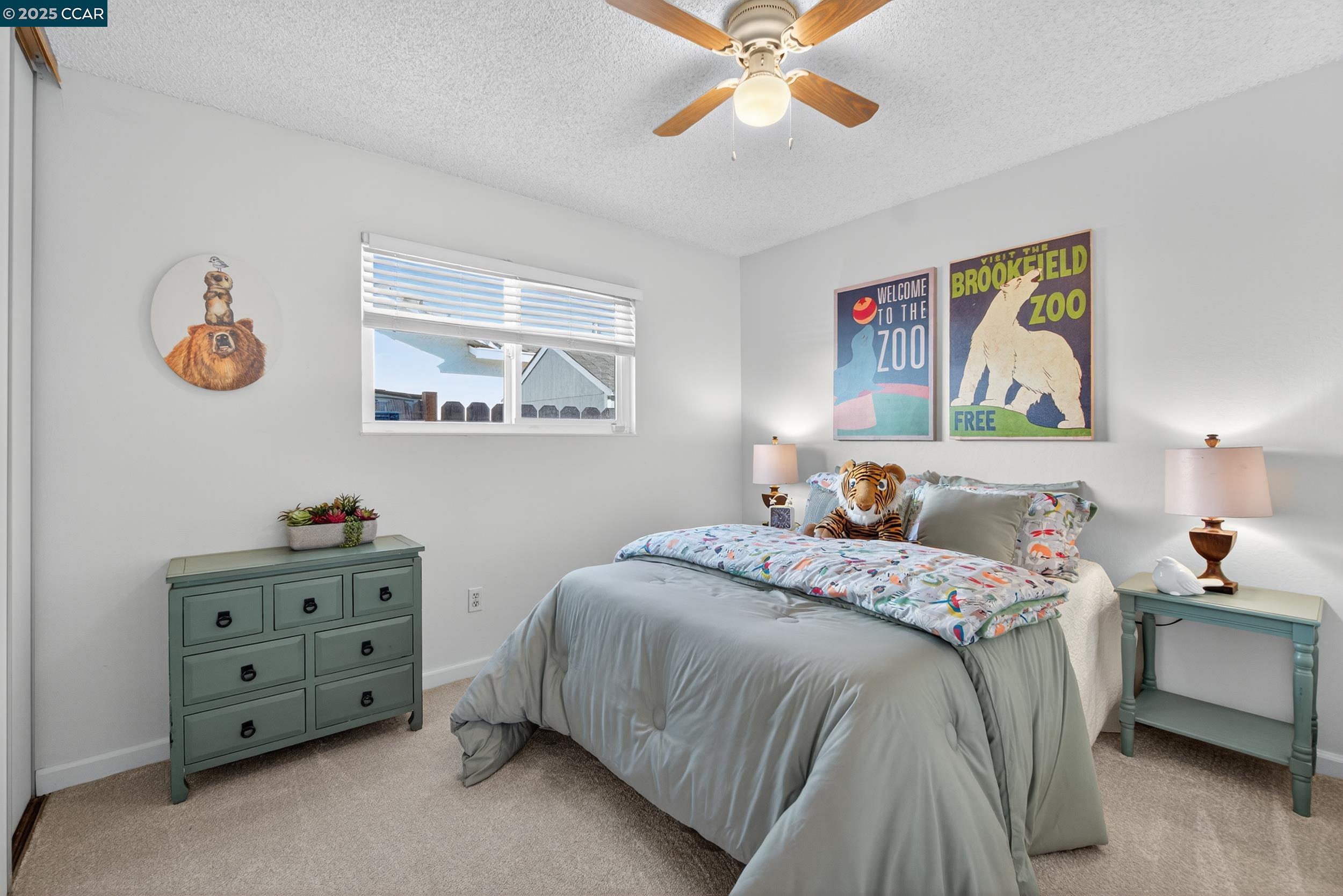 3904 Meadowbrook Cir
