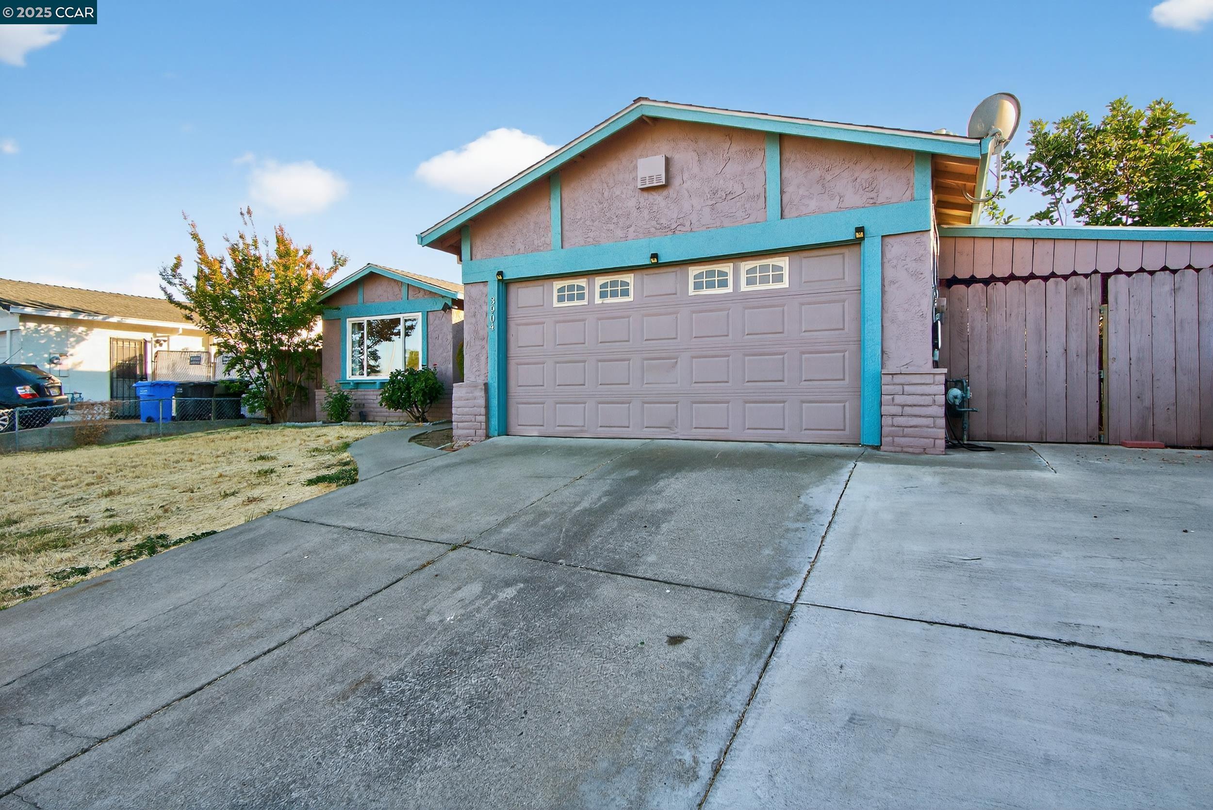 3904 Meadowbrook Cir